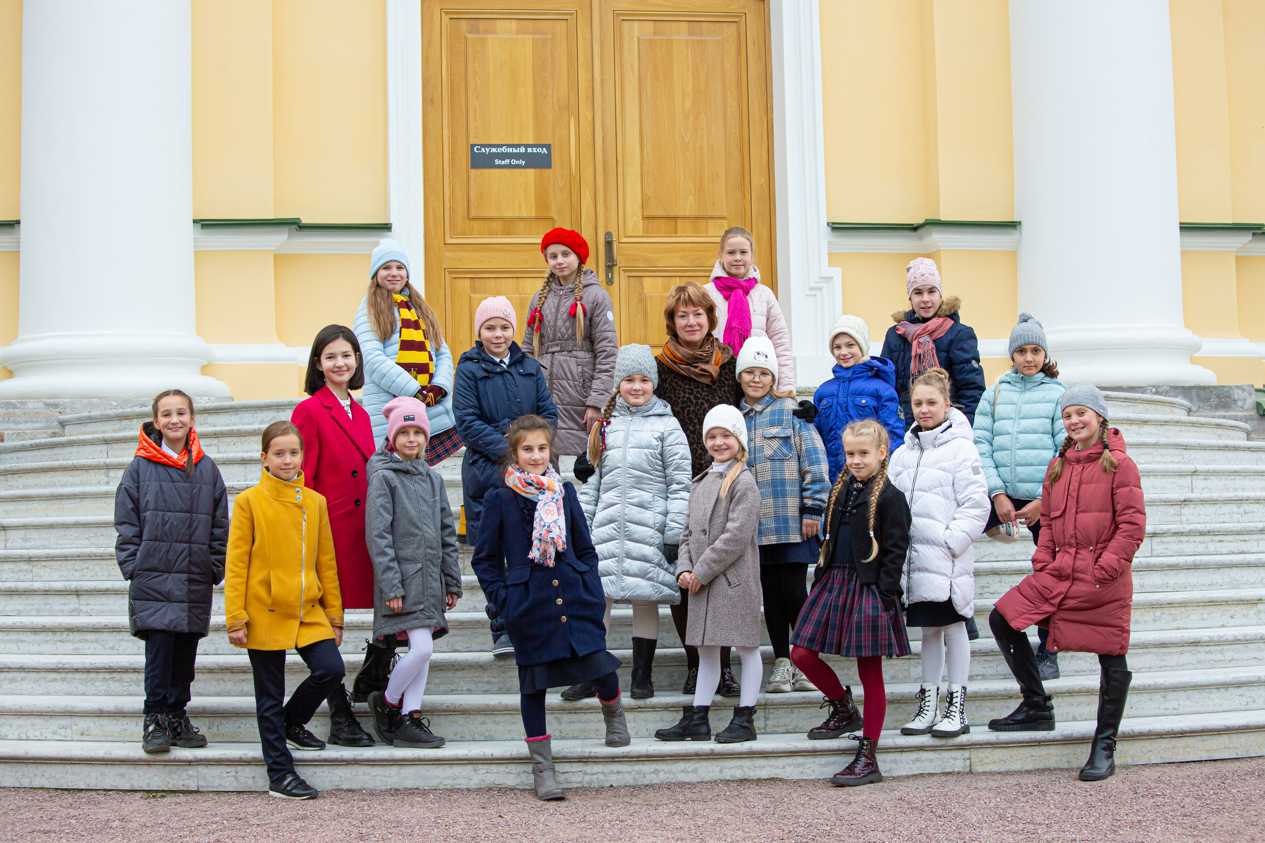 Фотосъёмка для выпускных альбомов из начальной школы. Свадебный, семейный, детский фотограф в Санкт-Петербурге