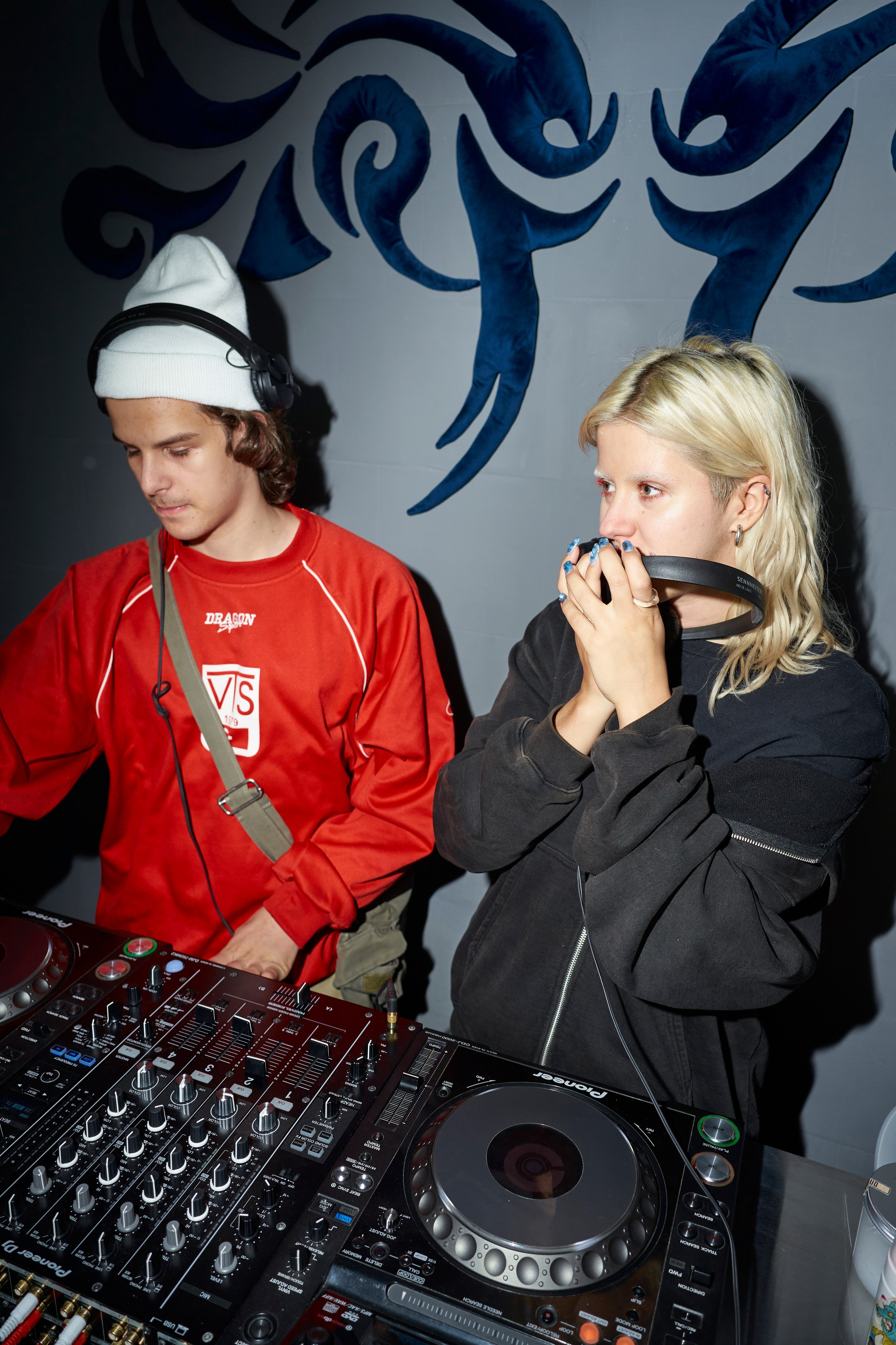 4DJ. Коммерческий и репортажный фотограф в Санкт-Петербурге — Туся Сушка