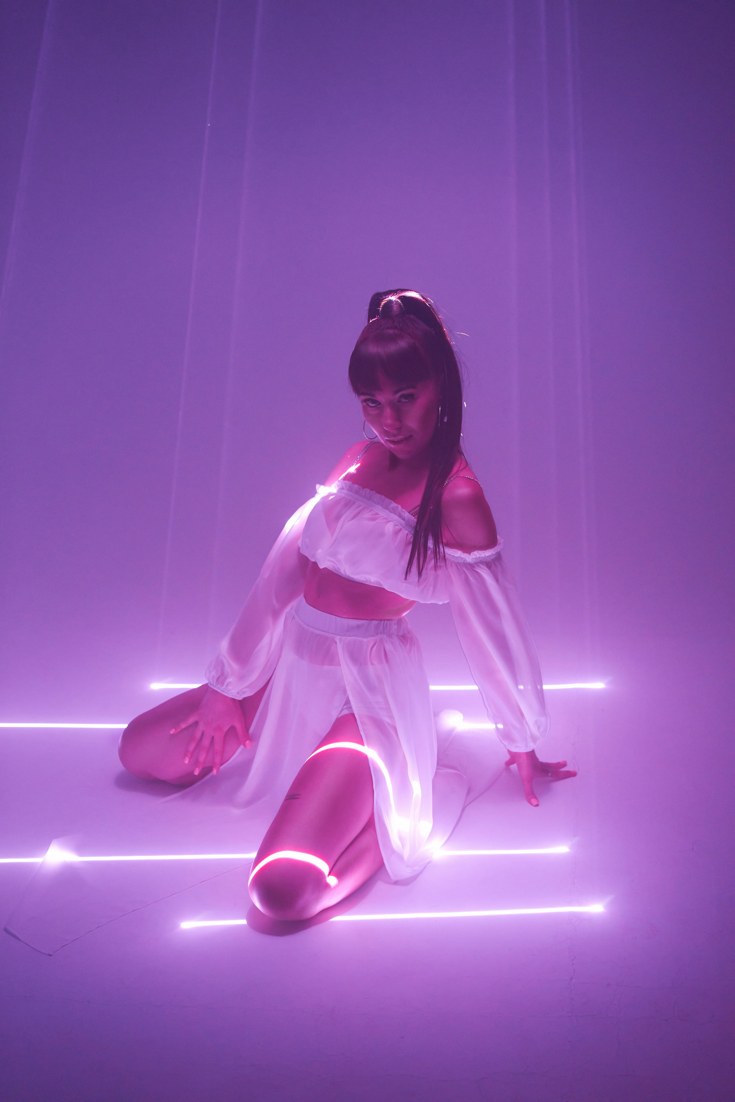 Портретная фотосессия с лазером. Фотограф Екатеринбург Кокшарова Александра