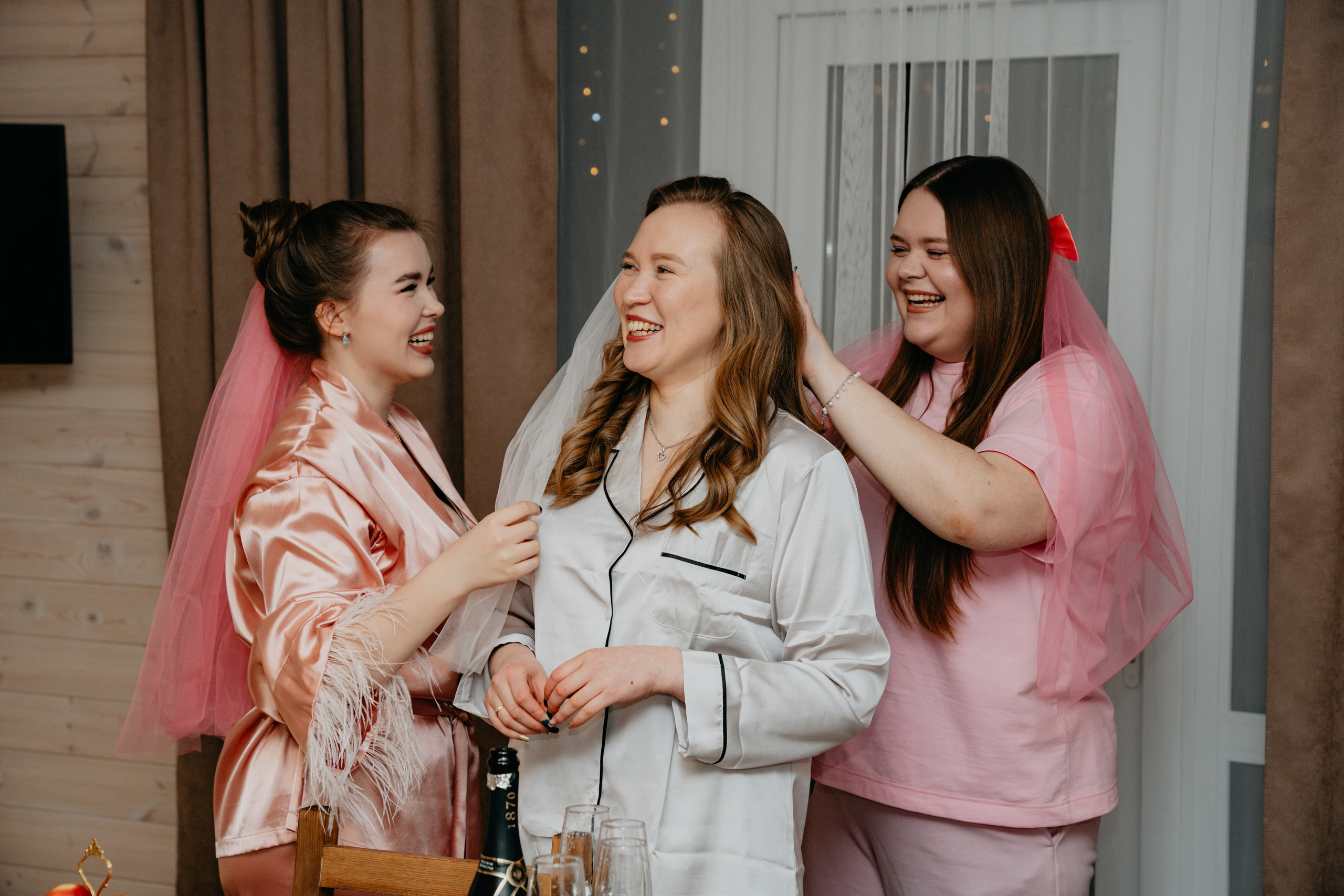 Девичник. Девчонки зажигалочки