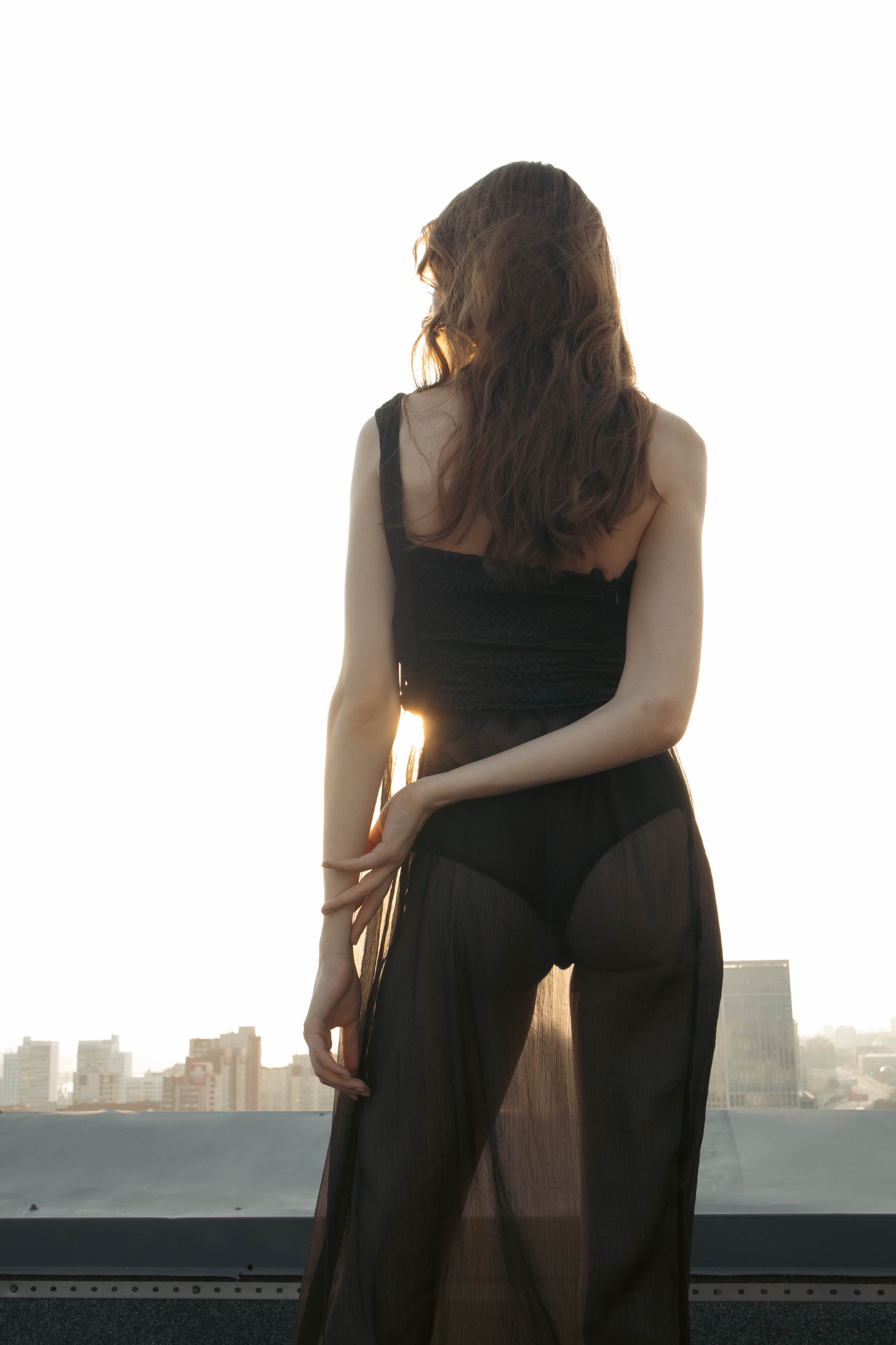 Агата съёмка на крыше. Анастасия Головерова профессиональный фотограф в Новосибирске, фотосессия под ключ в Новосибирске