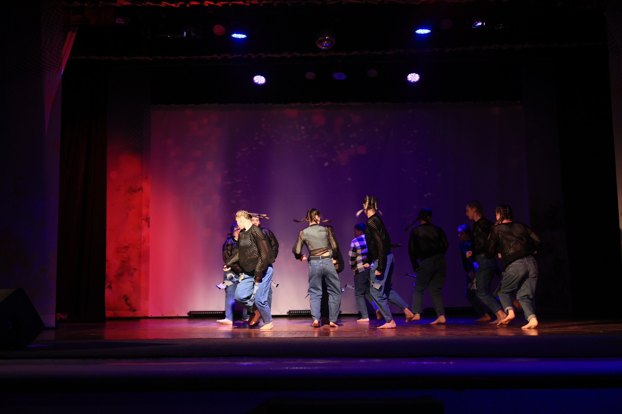 Концерт к 8 Марта в ДК «Металлург» г. Тула. Фотограф в Туле Крупский АнДРей. Фотостудия «КАДР71» в Туле