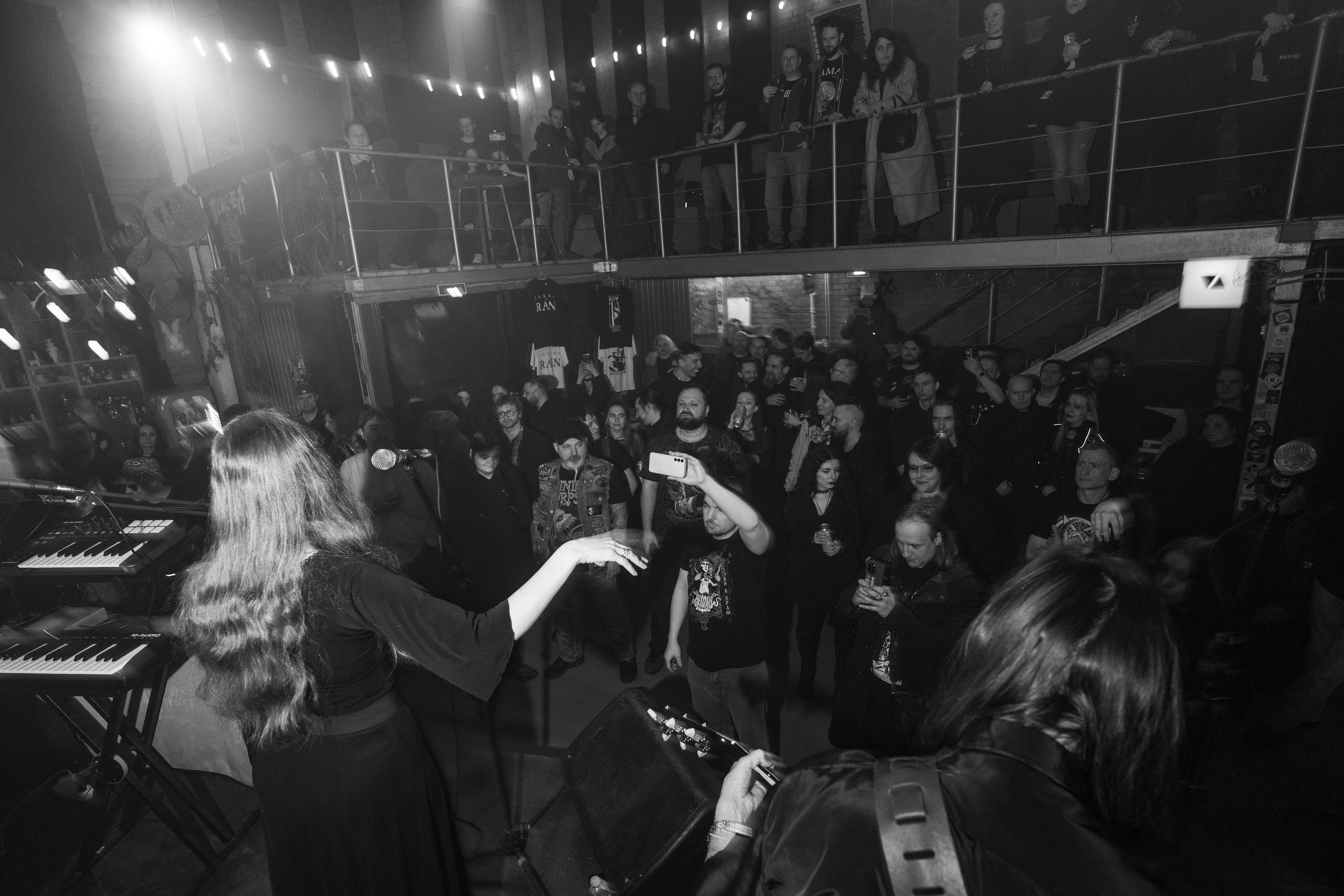 Inside the Rain|Ласточка. Концертный и репортажный фотограф в Санкт-Петербурге Слава Пахомов