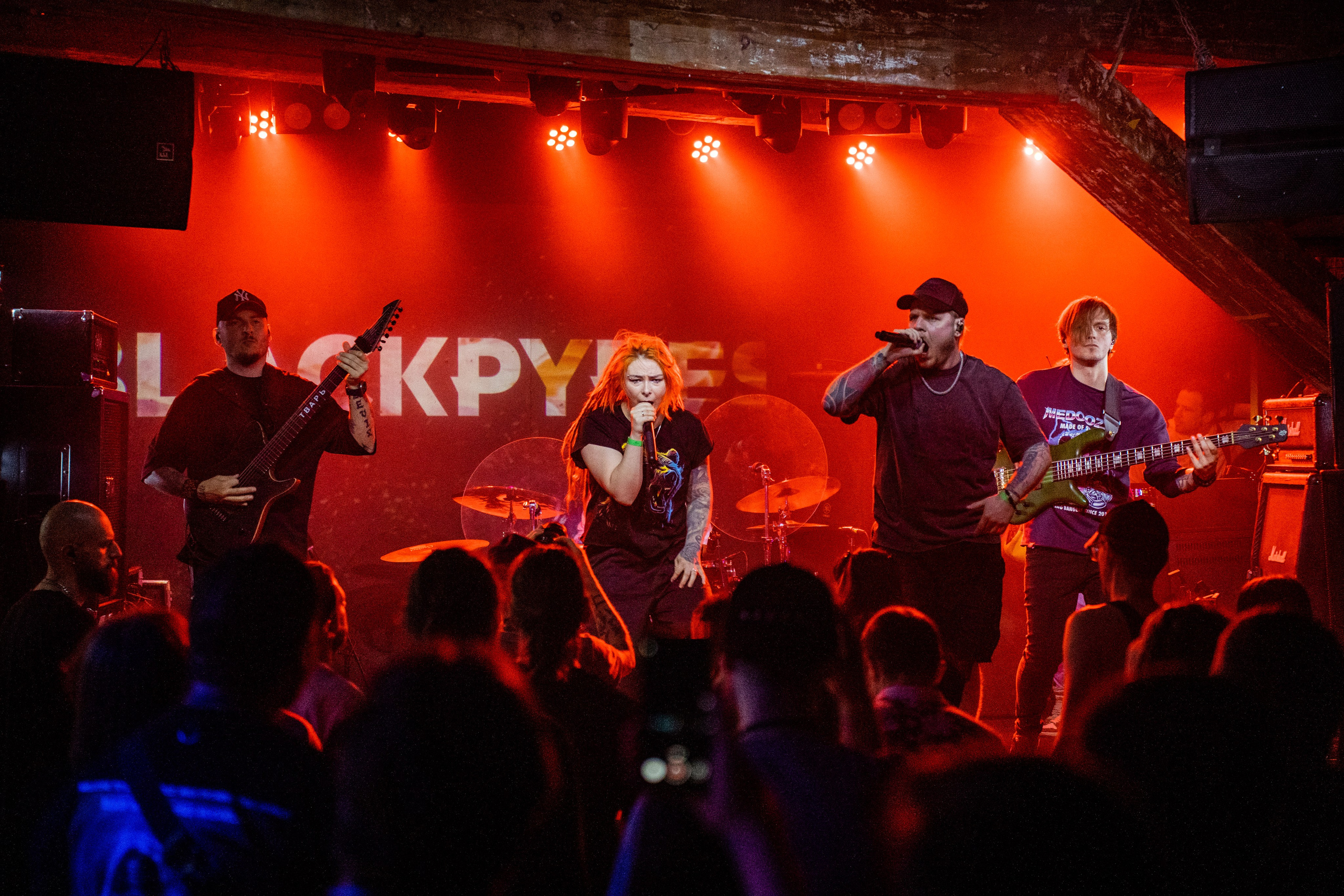 ОМУТ ГИГ|Zoccolo 2.0. Концертный и репортажный фотограф в Санкт-Петербурге Слава Пахомов