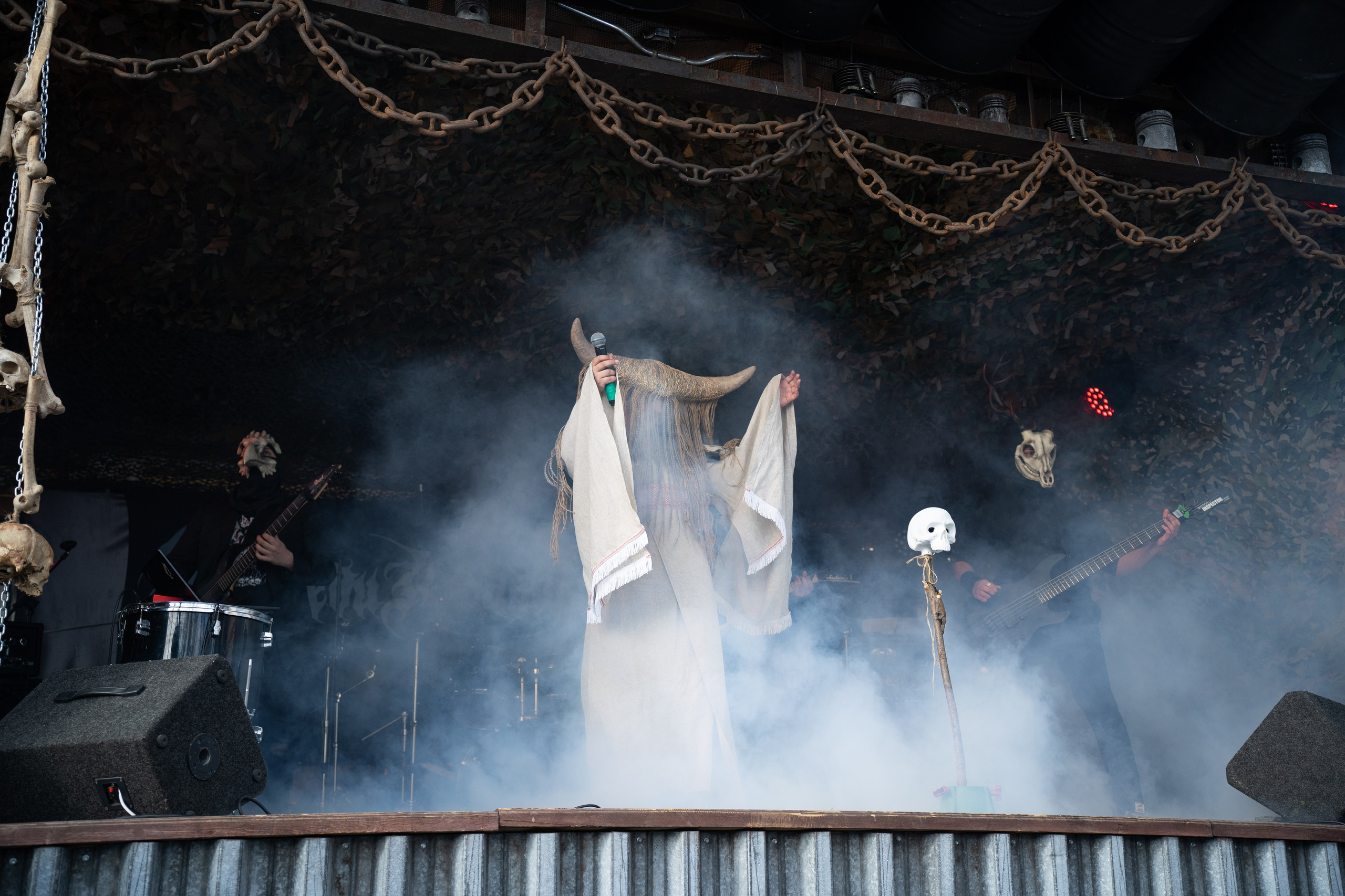 Фестиваль «ПОСРЕДИ КЛАДБИЩ И БОЛОТ»|Архангельск. Концертный и репортажный фотограф в Санкт-Петербурге Слава Пахомов