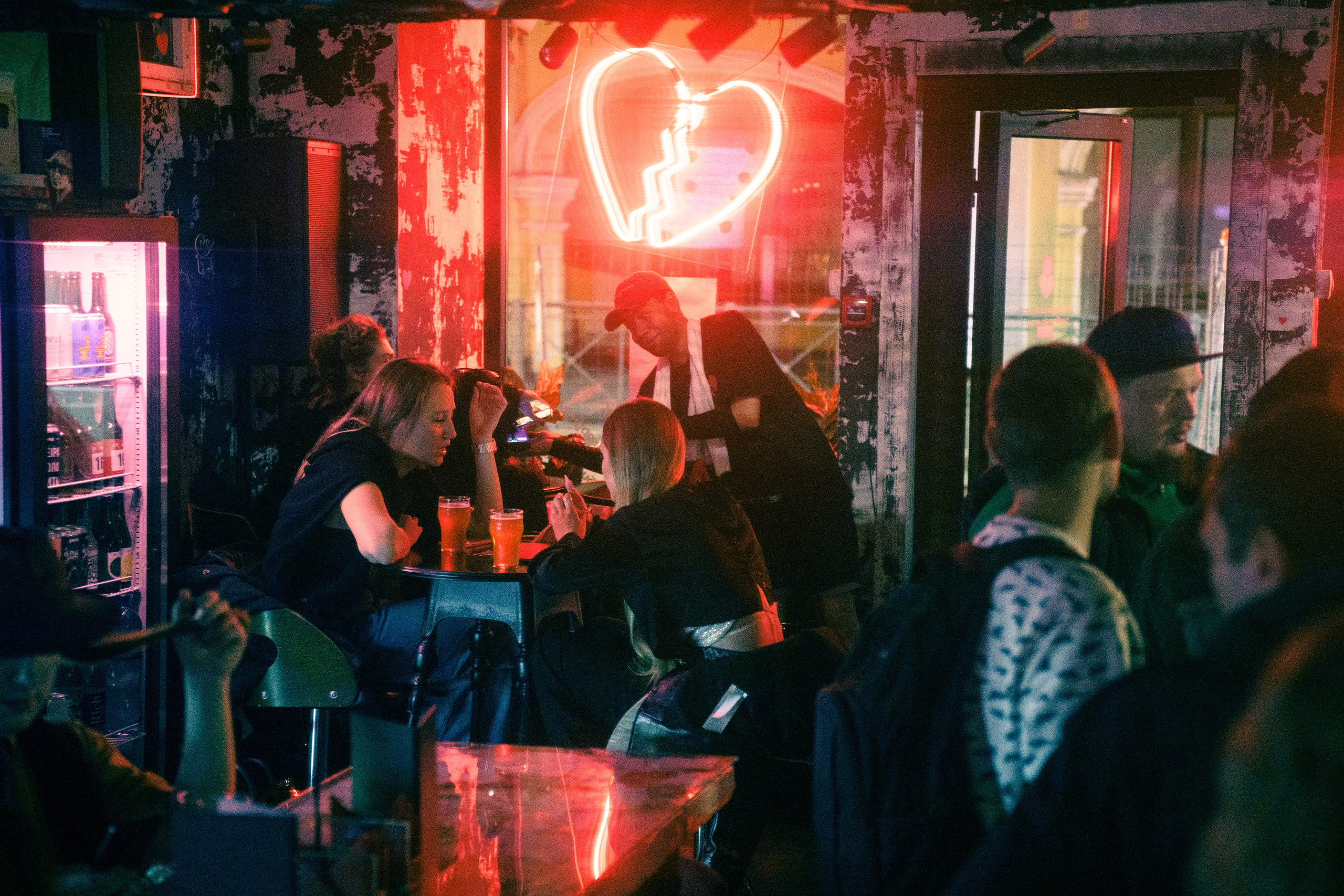 Из Сибири с любовью. Бар разбитых сердец. Концертный и репортажный фотограф в Санкт-Петербурге Слава Пахомов