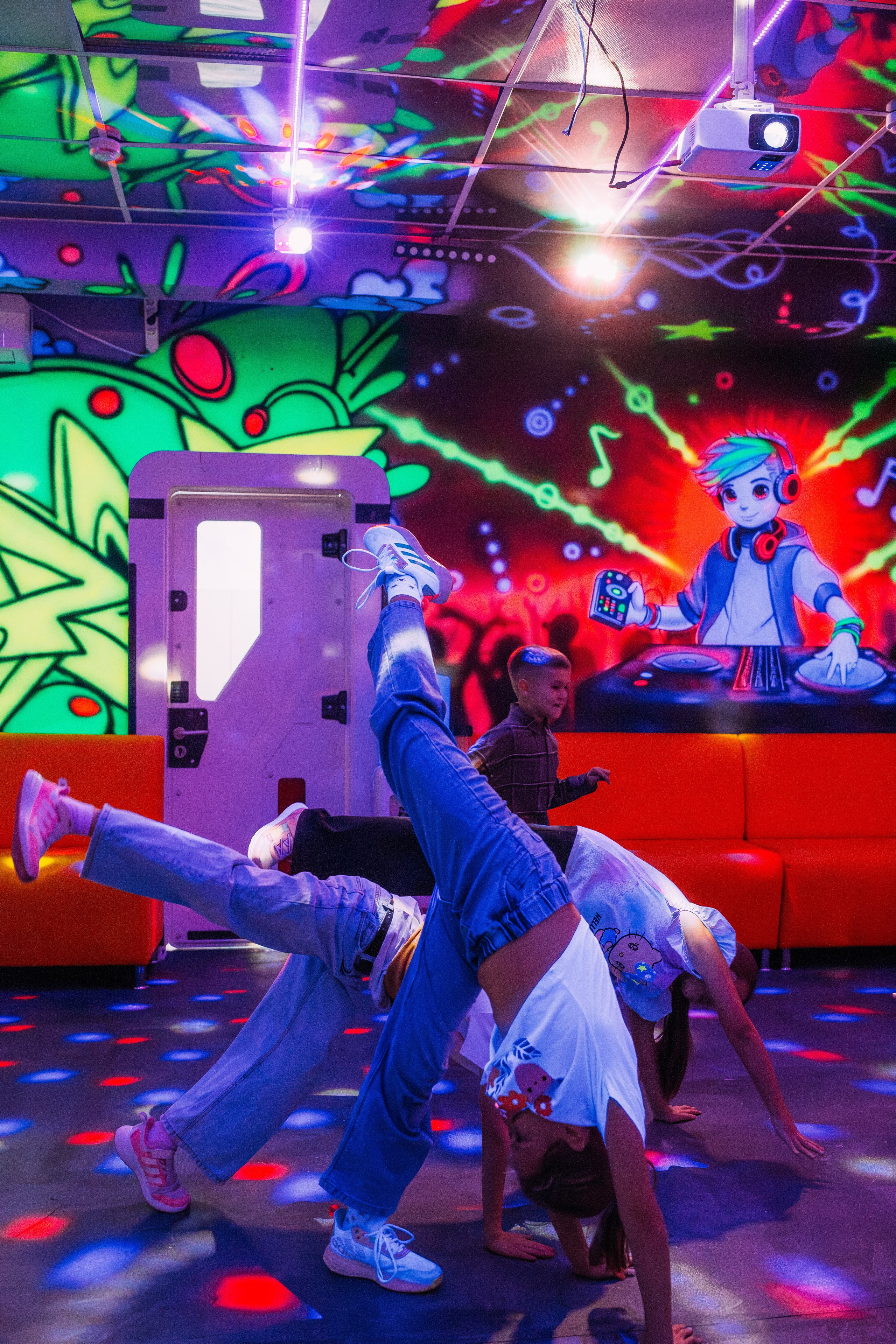 День рождения (PlayCity). Семейный фотограф в Волгограде Надежда Головко