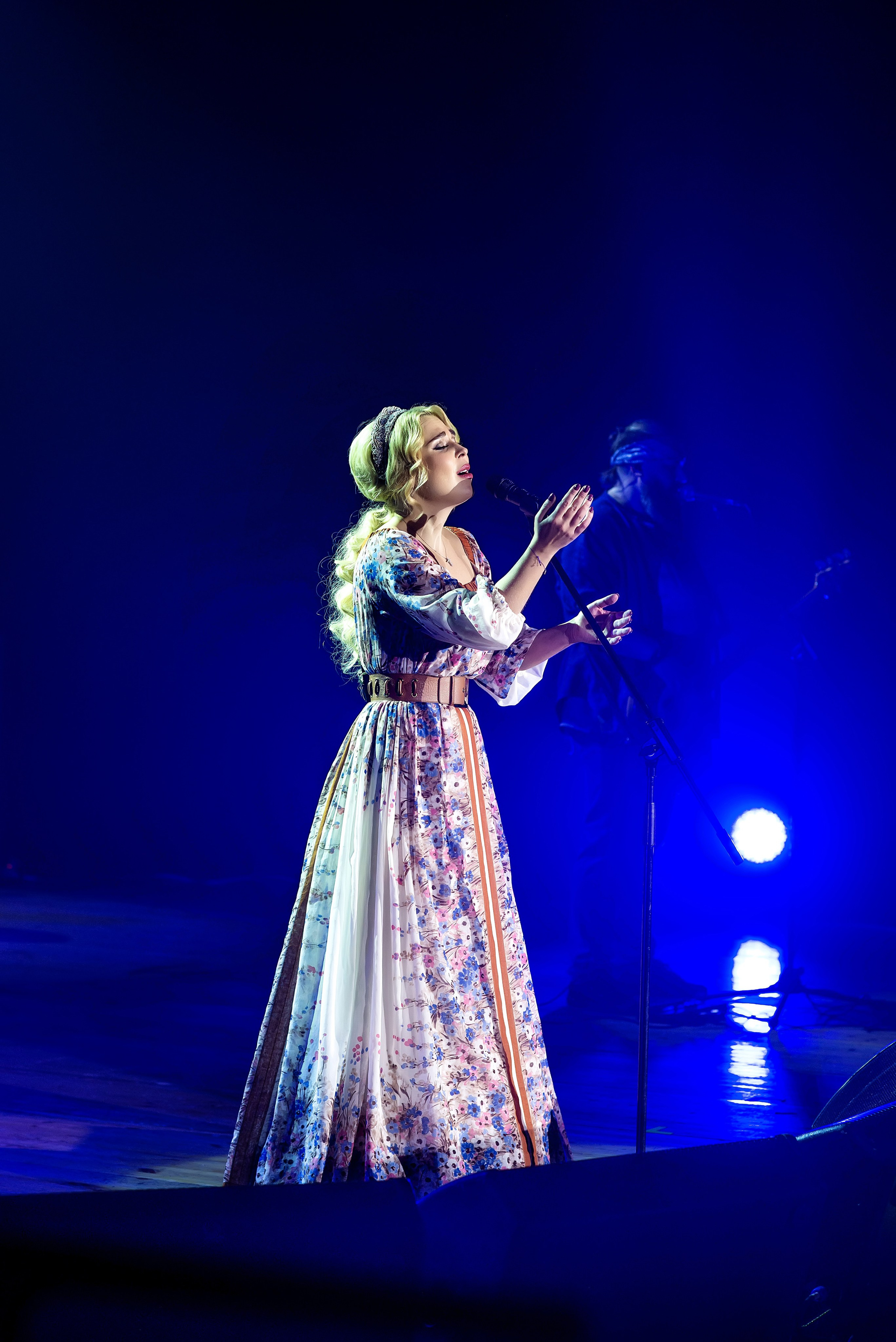 Концерт Пелагеи. Школьный, фэшн фотограф в Тюмени и в России Ирина Королева