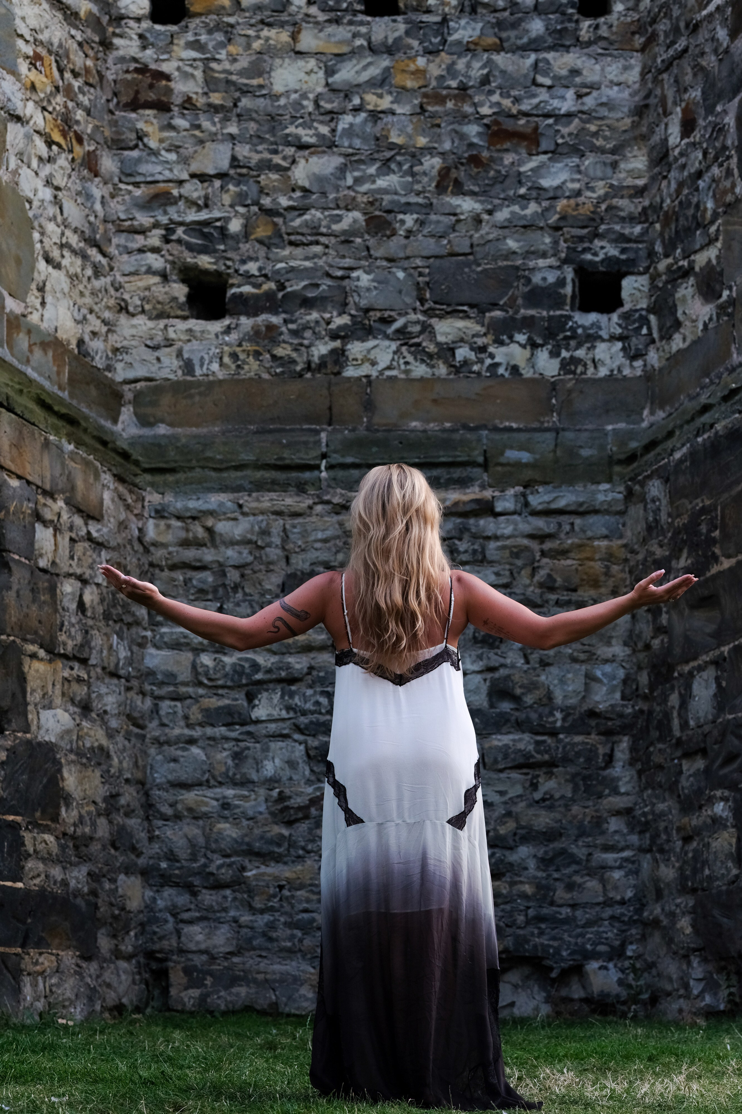 Настя. Фотограф в Москве и Праге: индивидуальные портреты, парные фотосессии