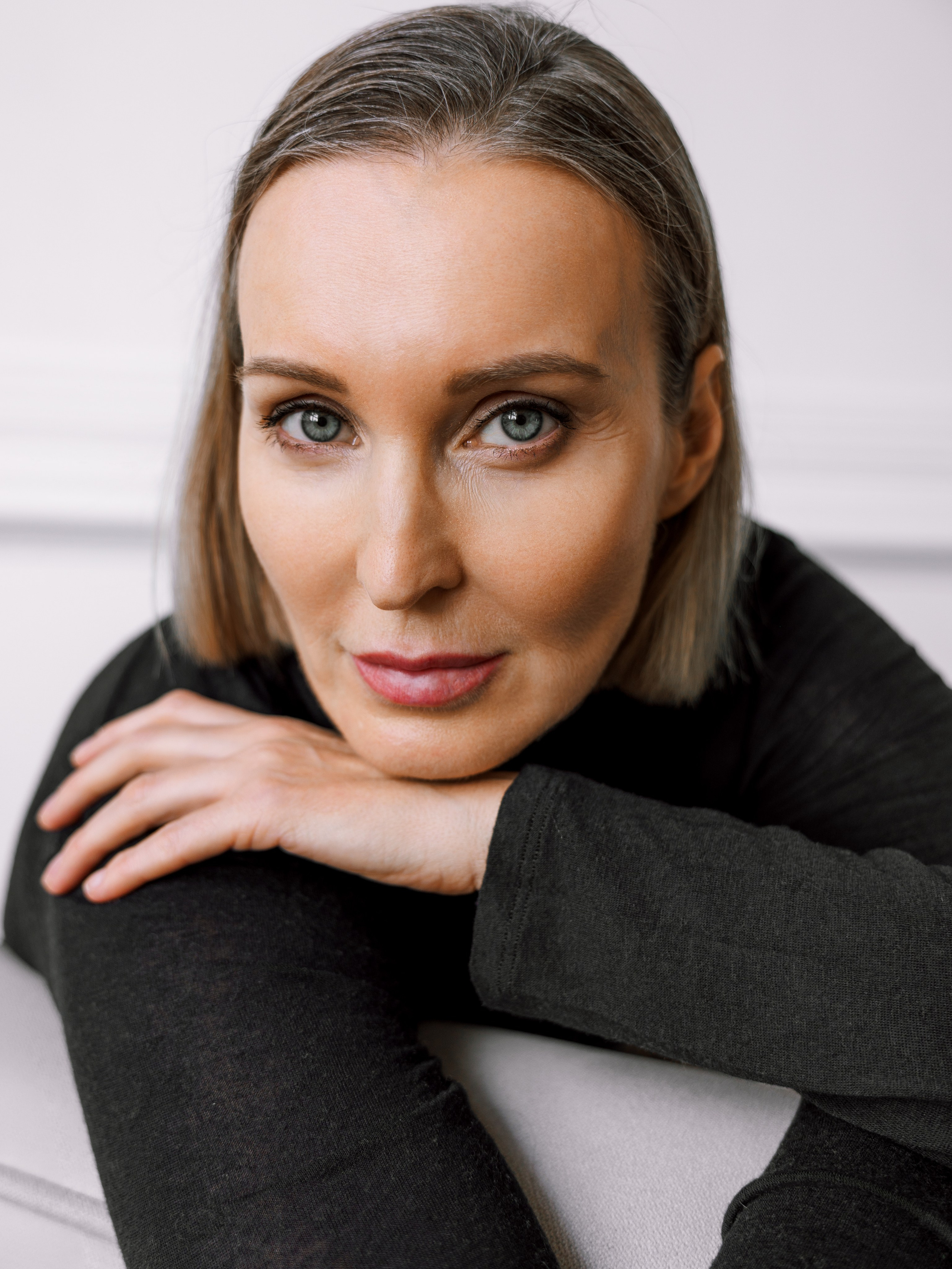 Портретный фотограф в Москве — Янка Шемшурова