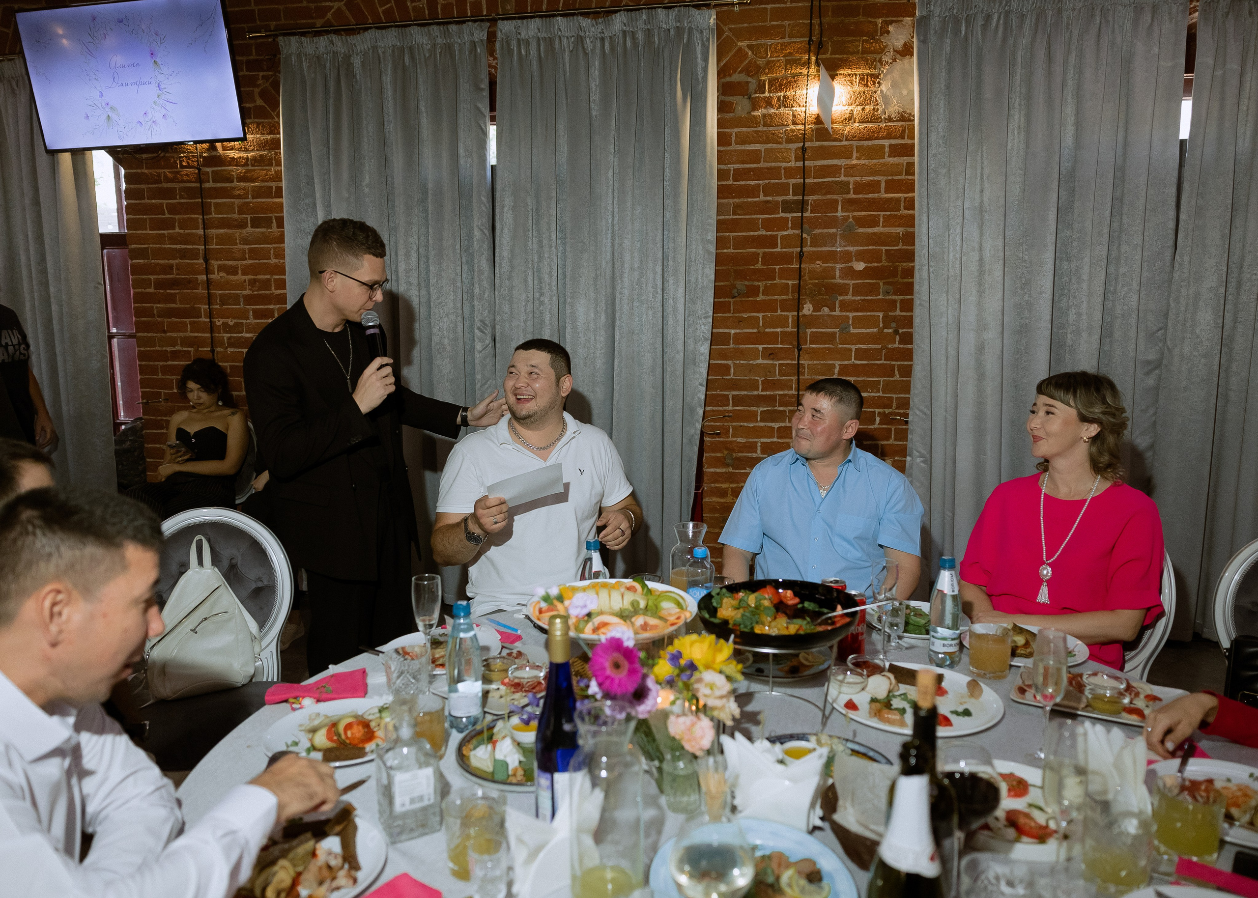 Дмитрий и Алита. Фотограф Эмиль Исякаев