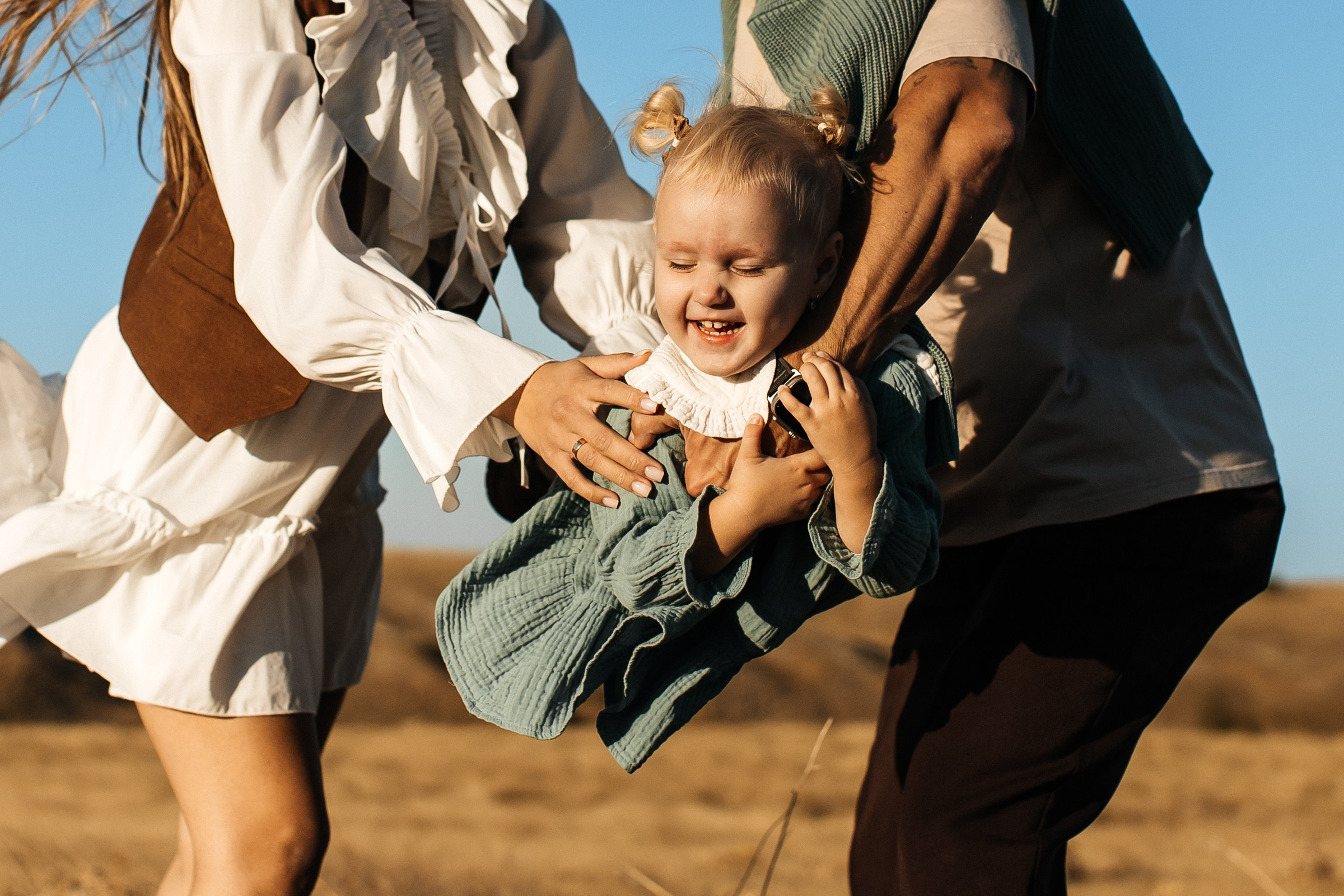 Артем Настя и Николь. Семейный фотограф в Волгодонске Краченцева Анна