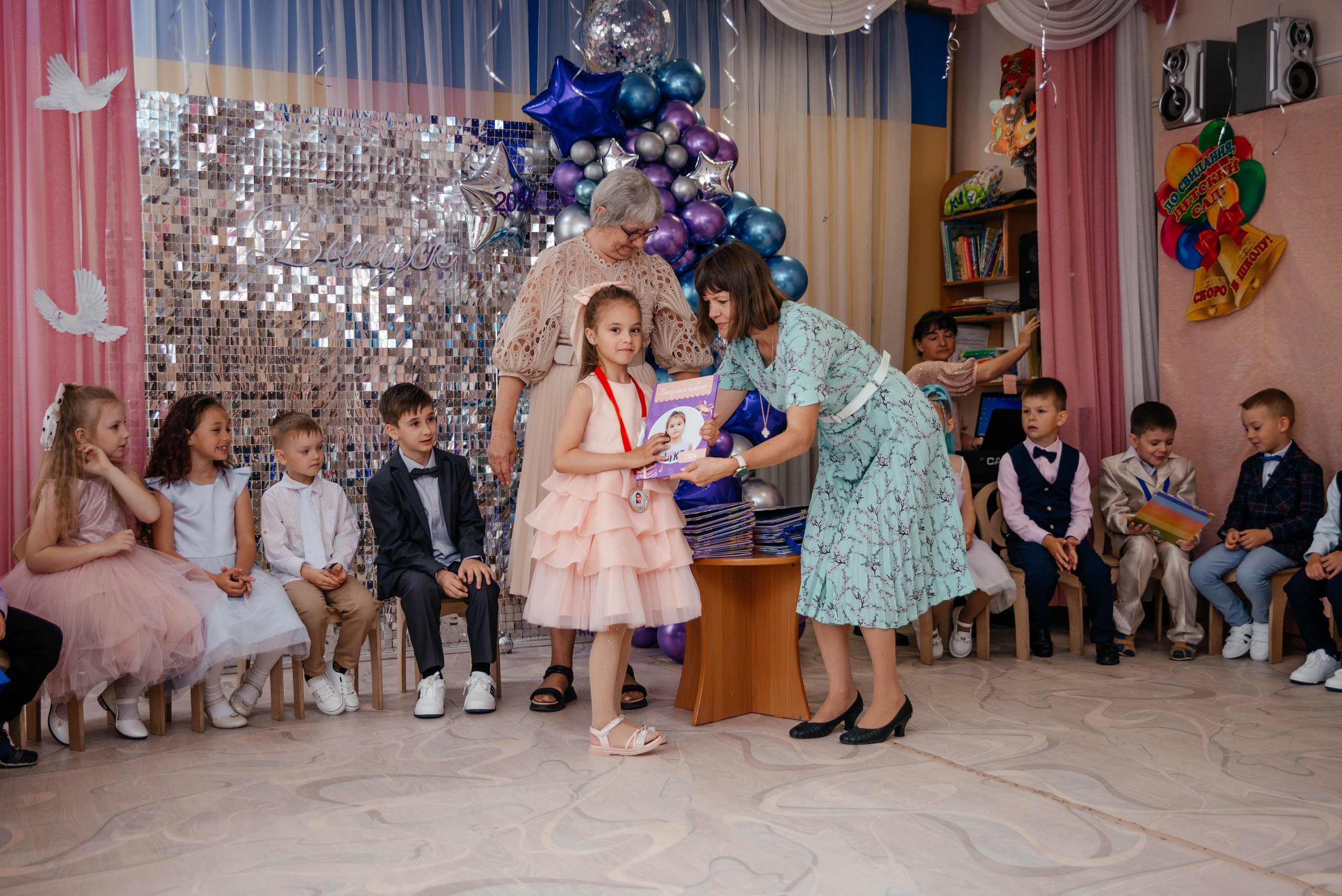 Выпускной в детском саду. Семейный и детский фотограф в г. Артеме и г. Владивостоке Ирина Лазаренко