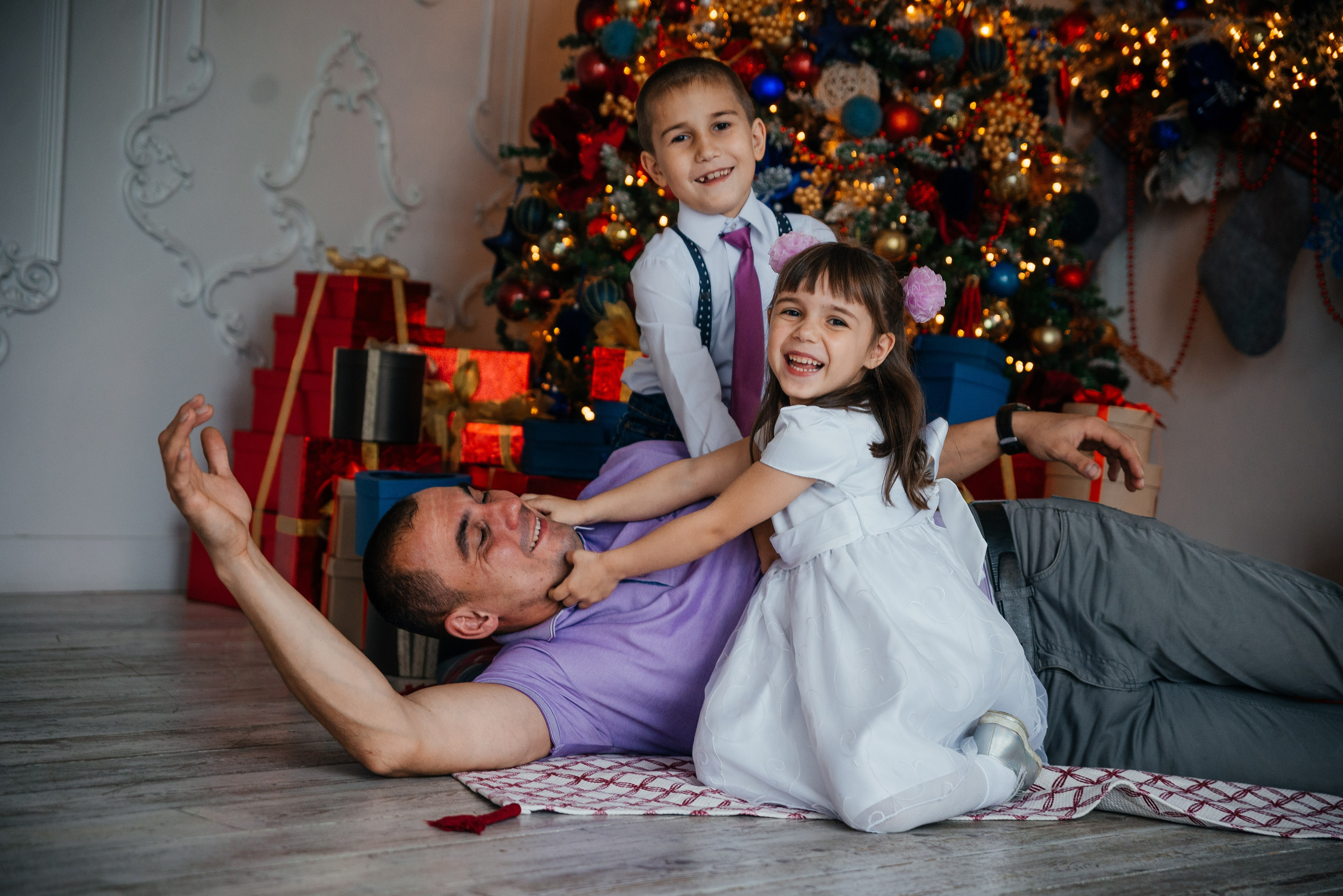 Новый год в красном. Семейный и детский фотограф в г. Артеме и г. Владивостоке Ирина Лазаренко