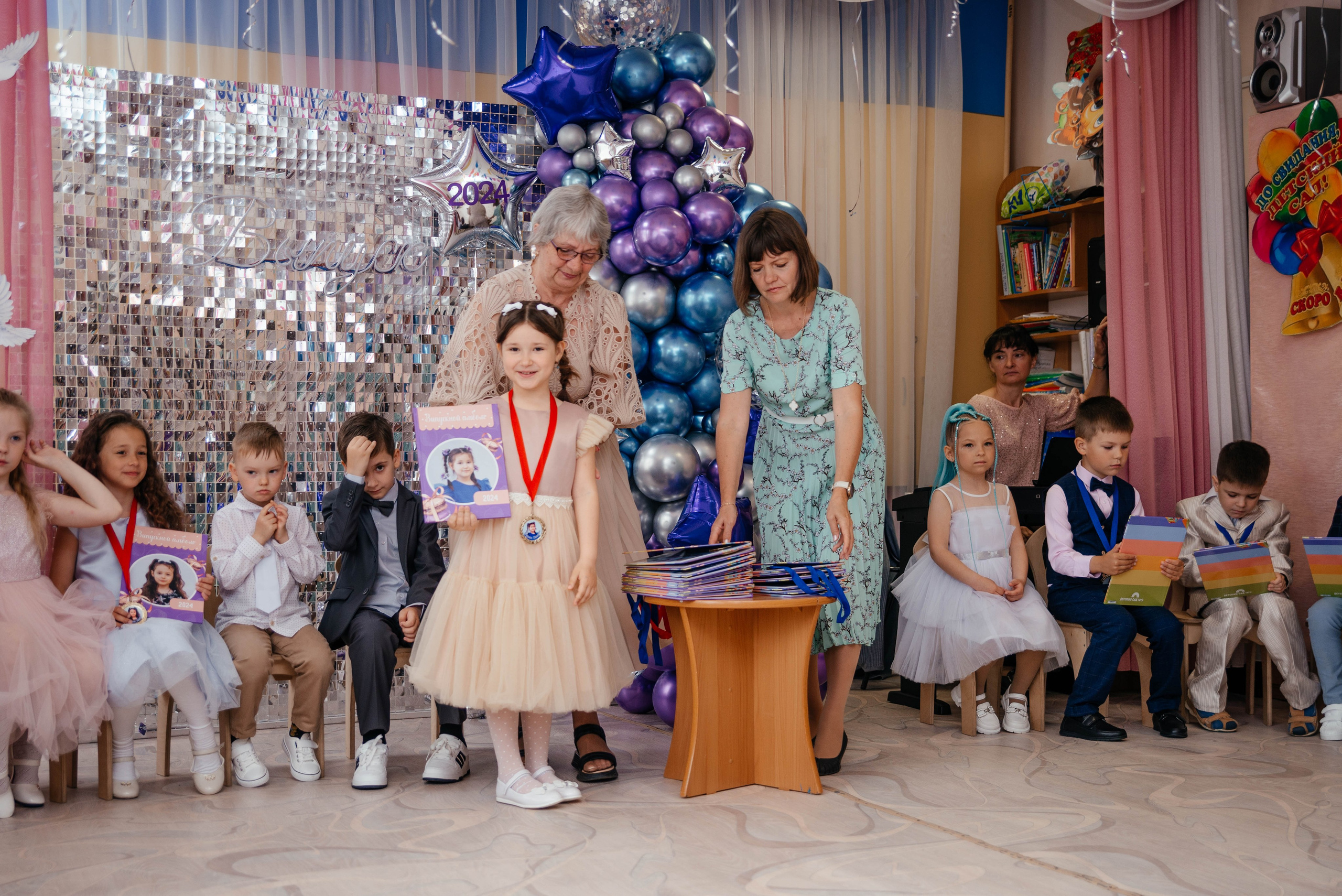Выпускной в детском саду. Семейный и детский фотограф в г. Артеме и г. Владивостоке Ирина Лазаренко