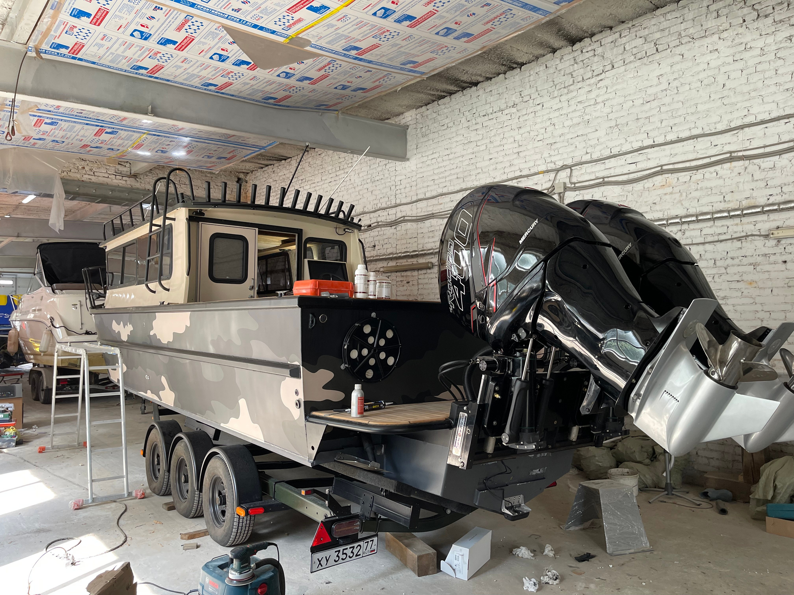 Дизайн персонализации Алюминиевого катера Weldcraft Cuddy King 300 OS. Design Yachts and Cars