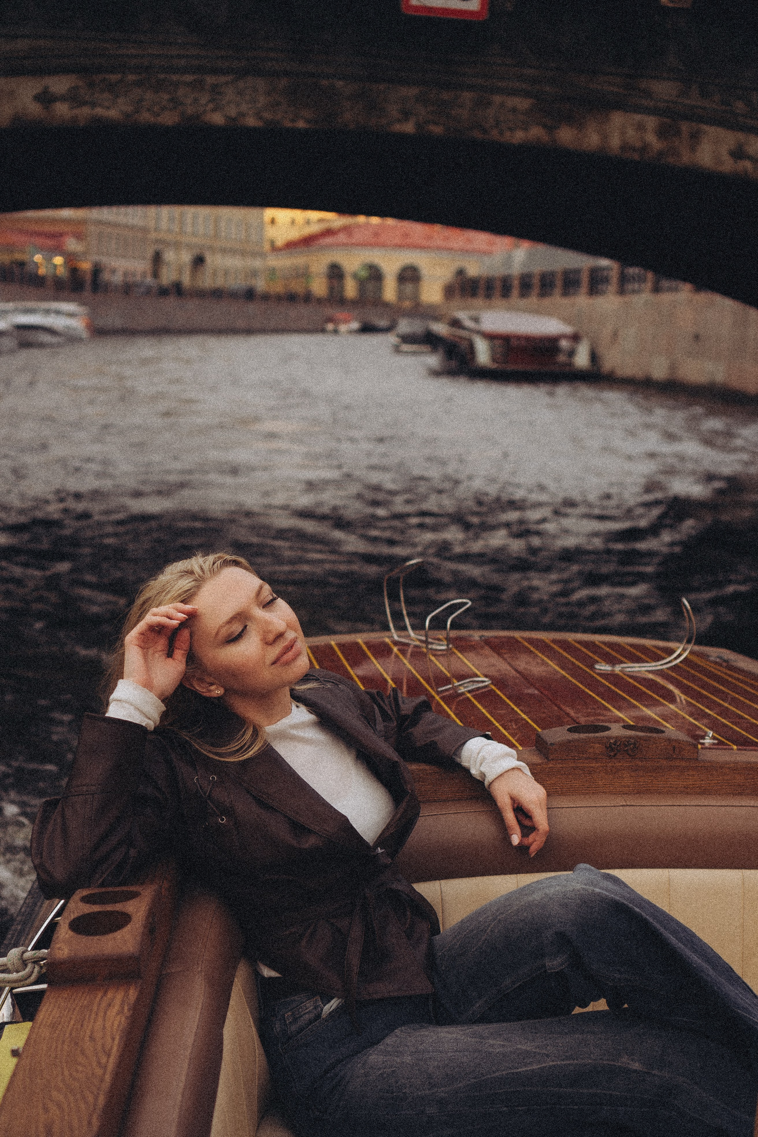 ДЕВУШКИ НА КАТЕРЕ. Профессиональный фотограф, Санкт-Петербург — Виктория Богомолова