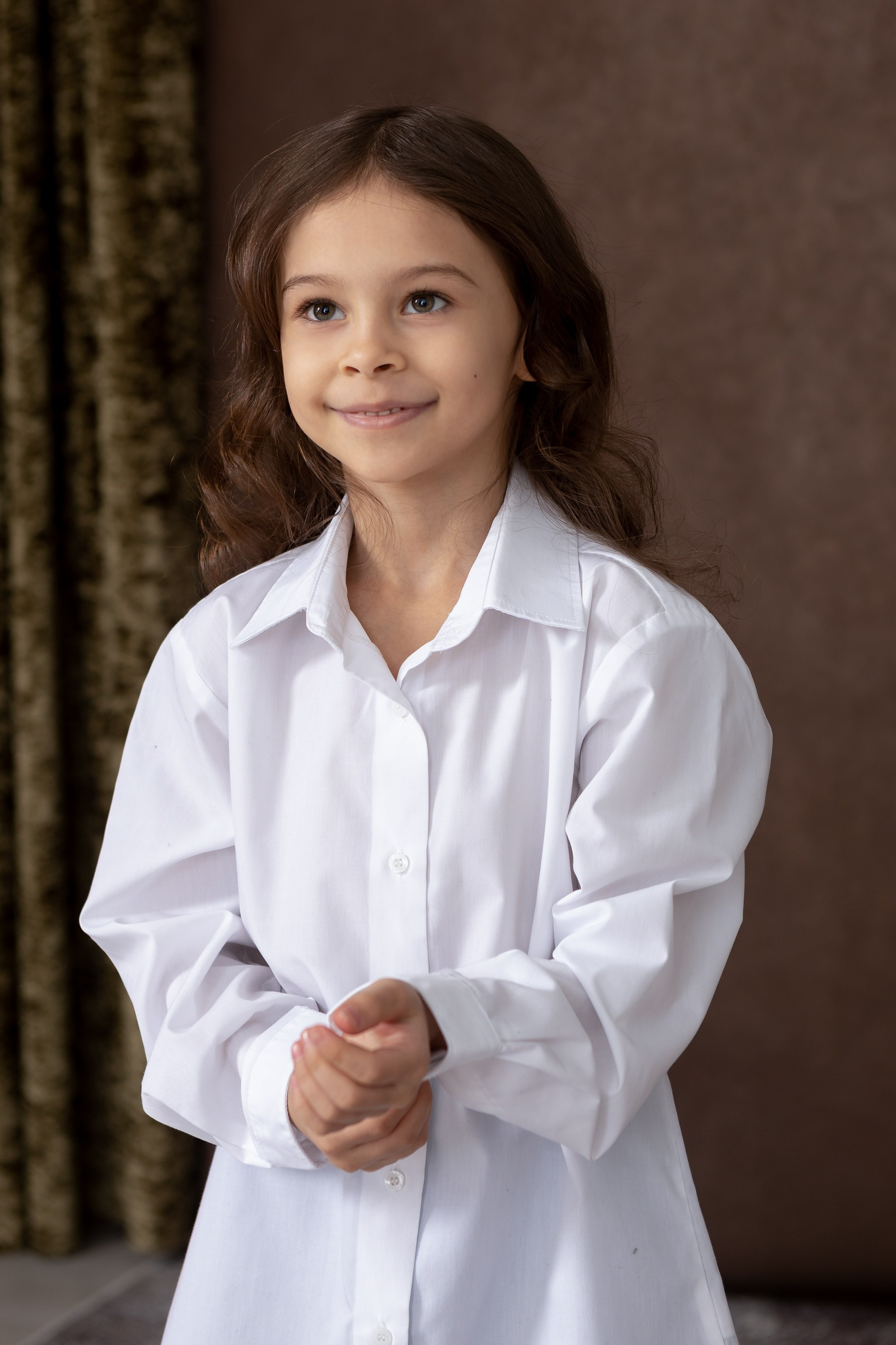 Семейная фотосессия в студии. Фотограф в Оренбурге. Профессиональный фотограф