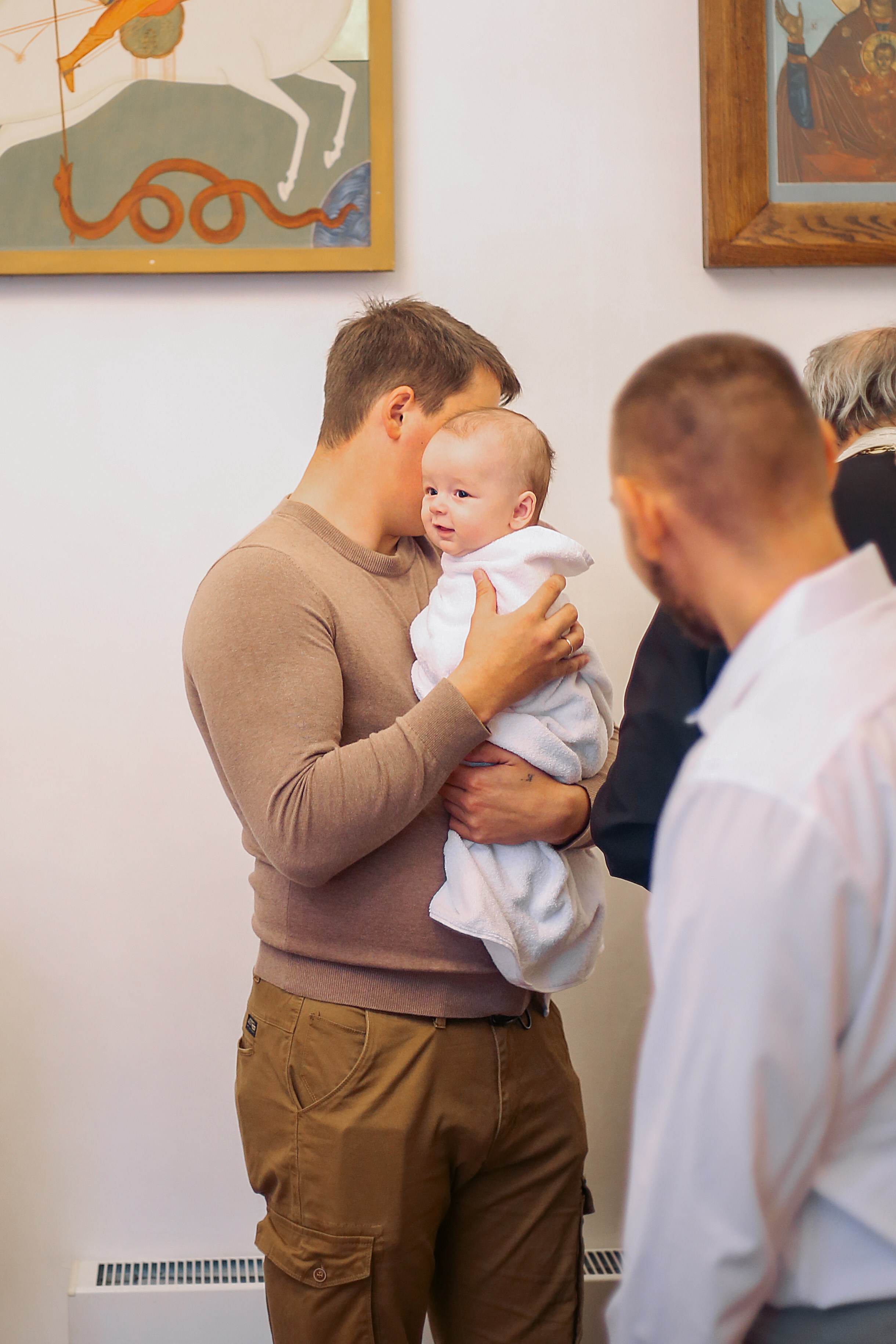 Крещение в Храме Святой Троицы Сходня. Фотограф Анастасия Залевская