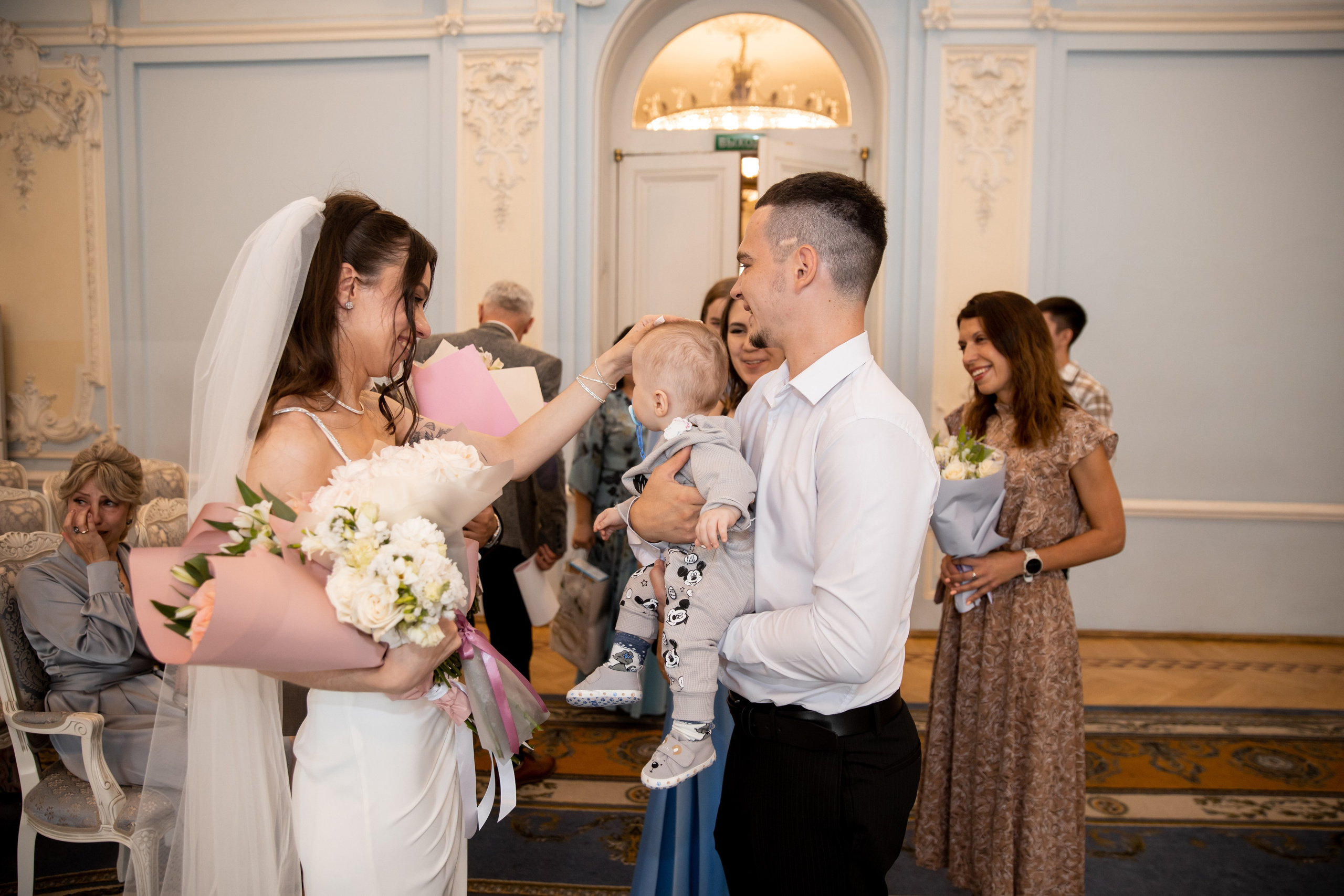 Анна и Александр / Прогулка + ЗАГС. Свадебный и семейный фотограф в Москве Диана Левченко