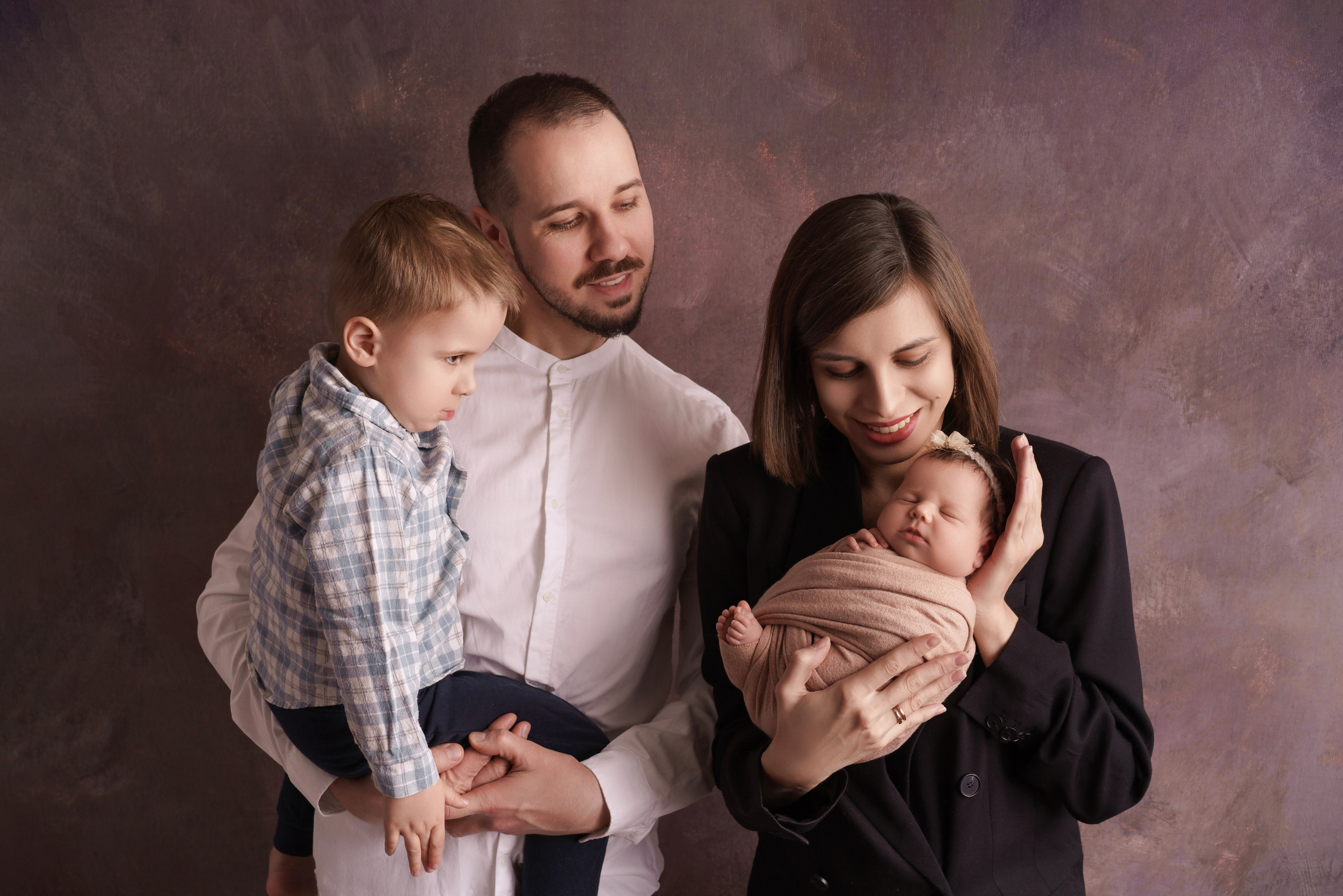 Семейные фотосессии с новорожденными | Трогательные кадры малышей и их близких в Москве и МО. Фотосессия новорожденных в Москве и Московской области | Профессиональный фотограф newborn — Татьяна Иванова