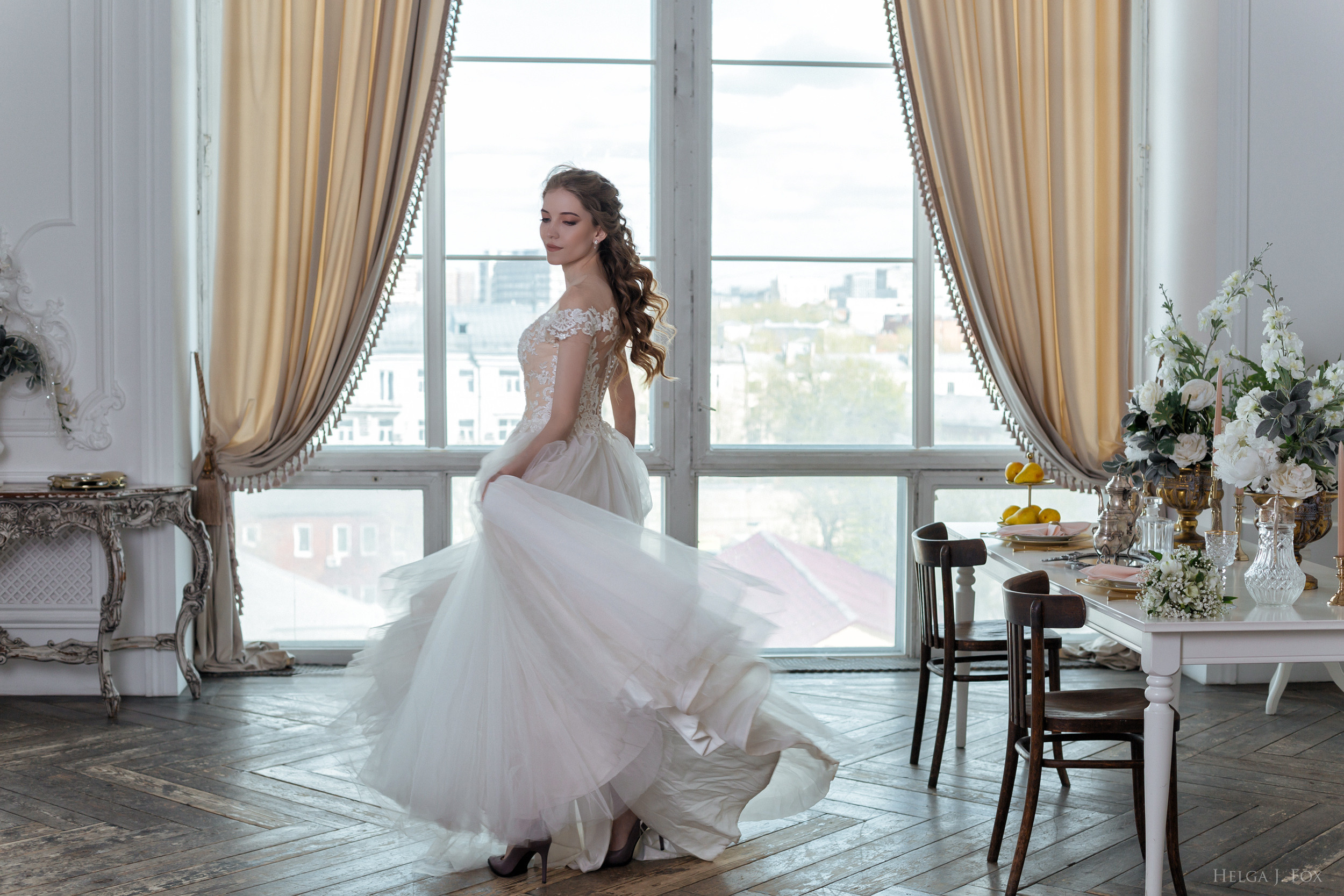 Александра и Даниил 💍 Сьемка в фотостудии. Фотограф в Твери Helga J. Fox