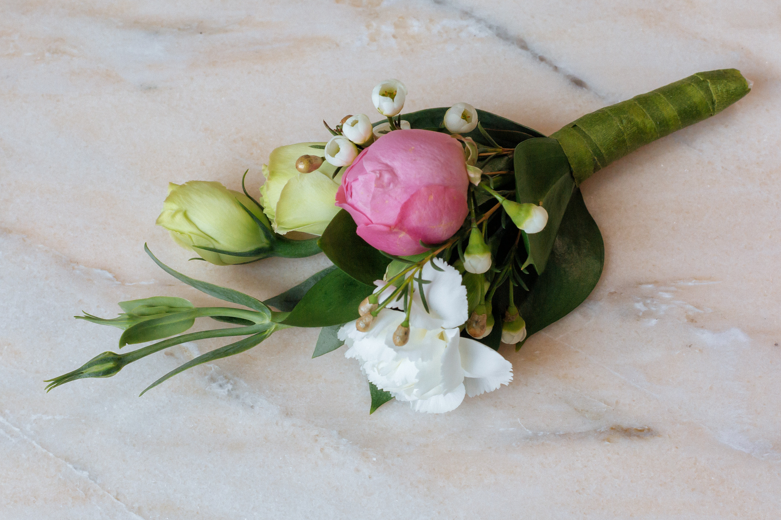 Анастасия и Михаил 💍 Сьемка в отеле. Фотограф в Твери Helga J. Fox