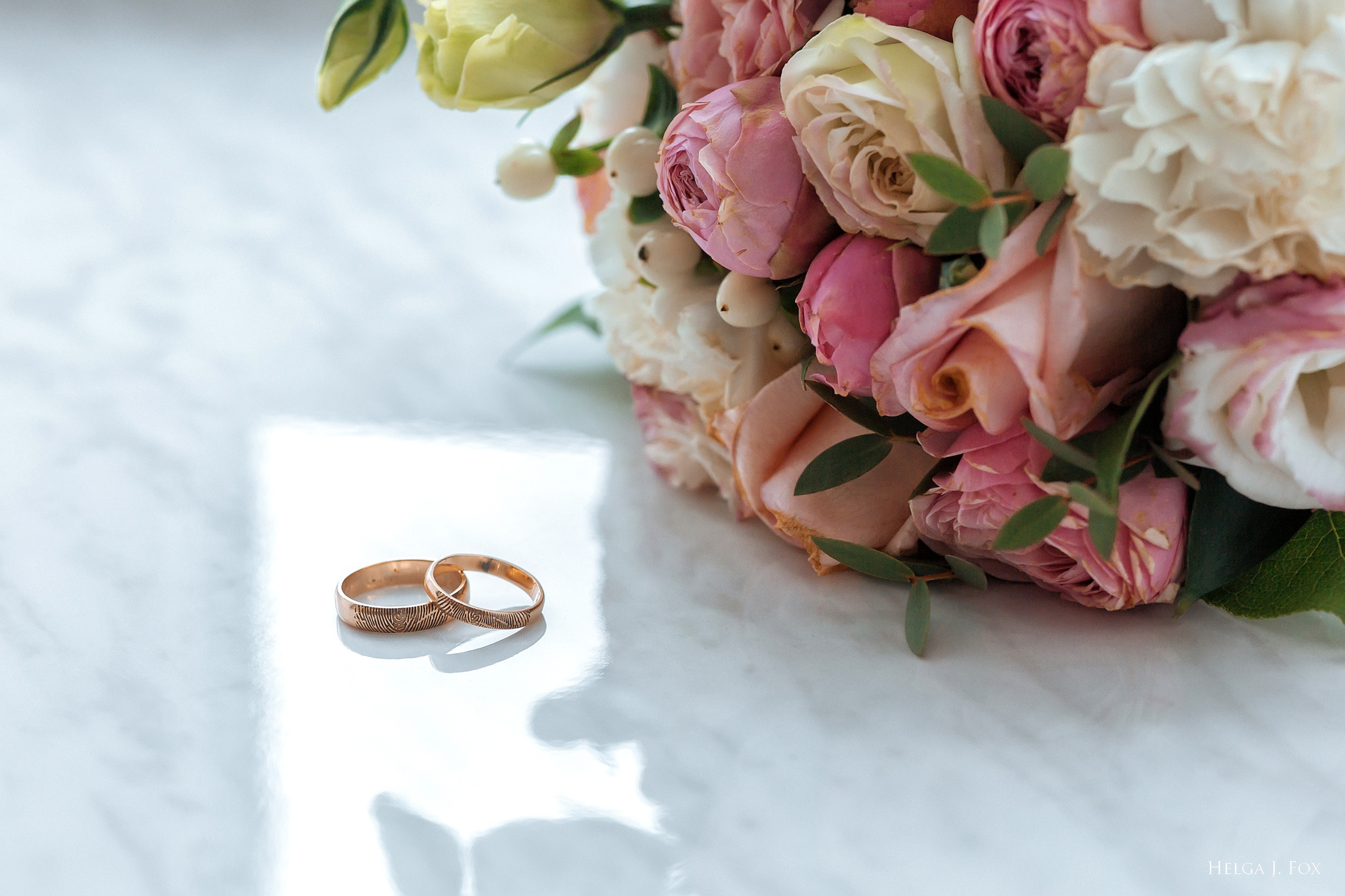 Анастасия и Михаил 💍 Сьемка в отеле. Фотограф в Твери Helga J. Fox