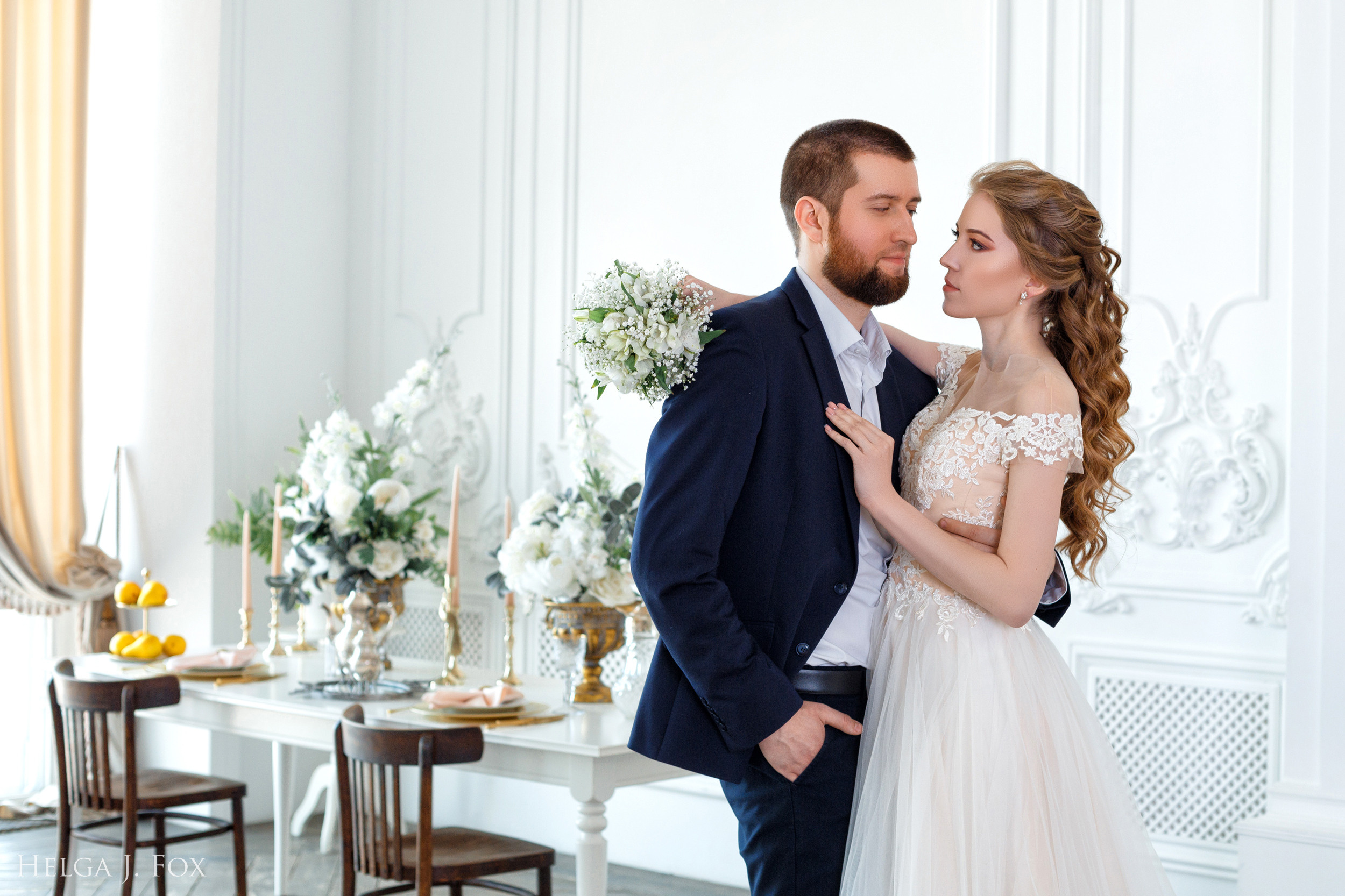 Александра и Даниил 💍 Сьемка в фотостудии. Фотограф в Твери Helga J. Fox