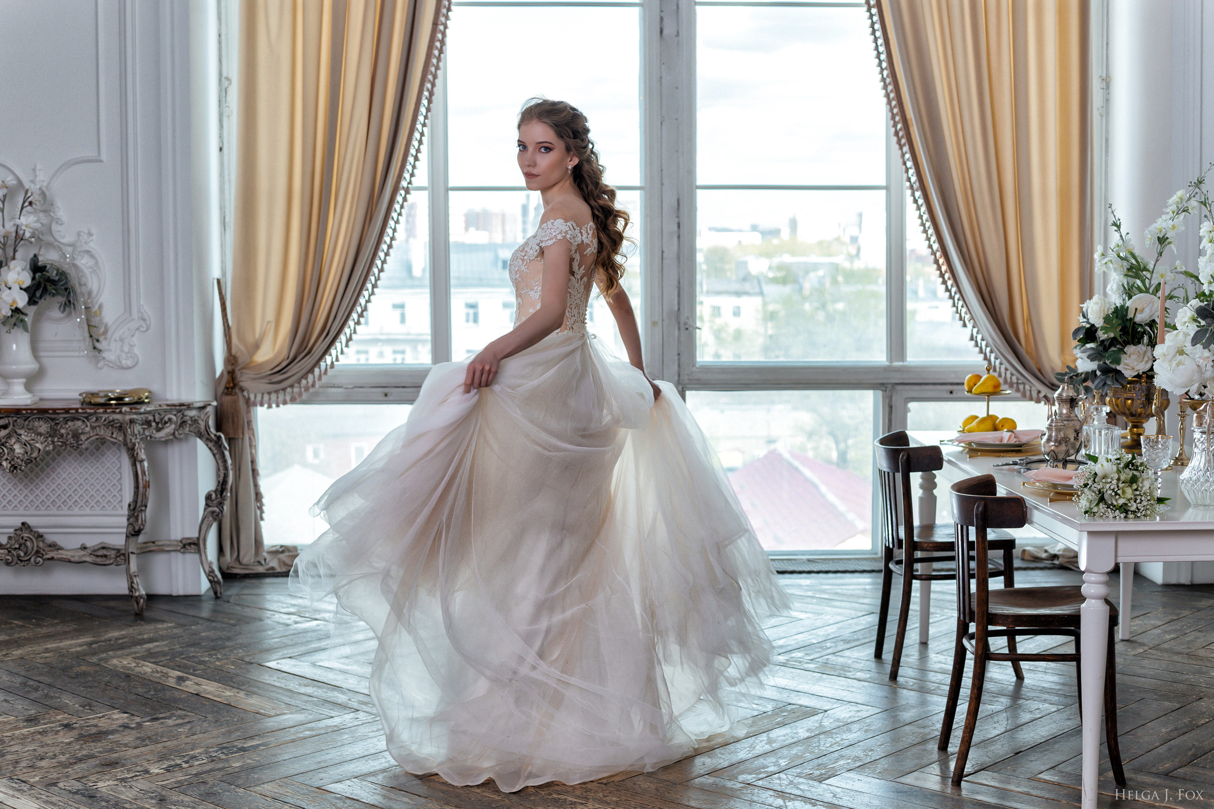 Александра и Даниил 💍 Сьемка в фотостудии. Фотограф в Твери Helga J. Fox