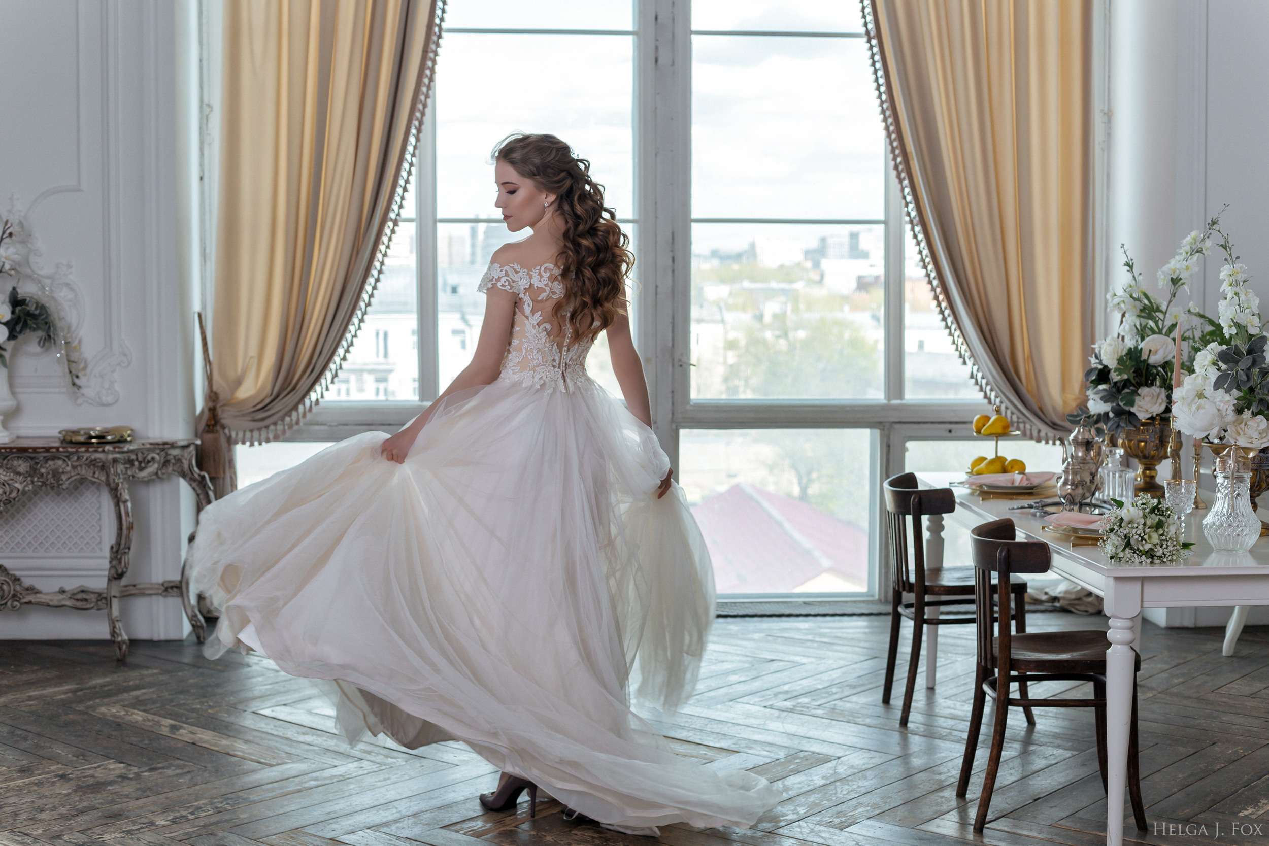 Александра и Даниил 💍 Сьемка в фотостудии. Фотограф в Твери Helga J. Fox