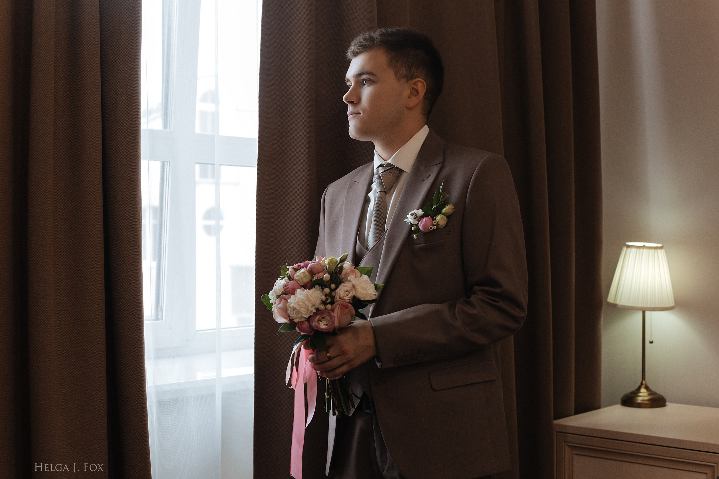 Анастасия и Михаил 💍 Сьемка в отеле. Фотограф в Твери Helga J. Fox