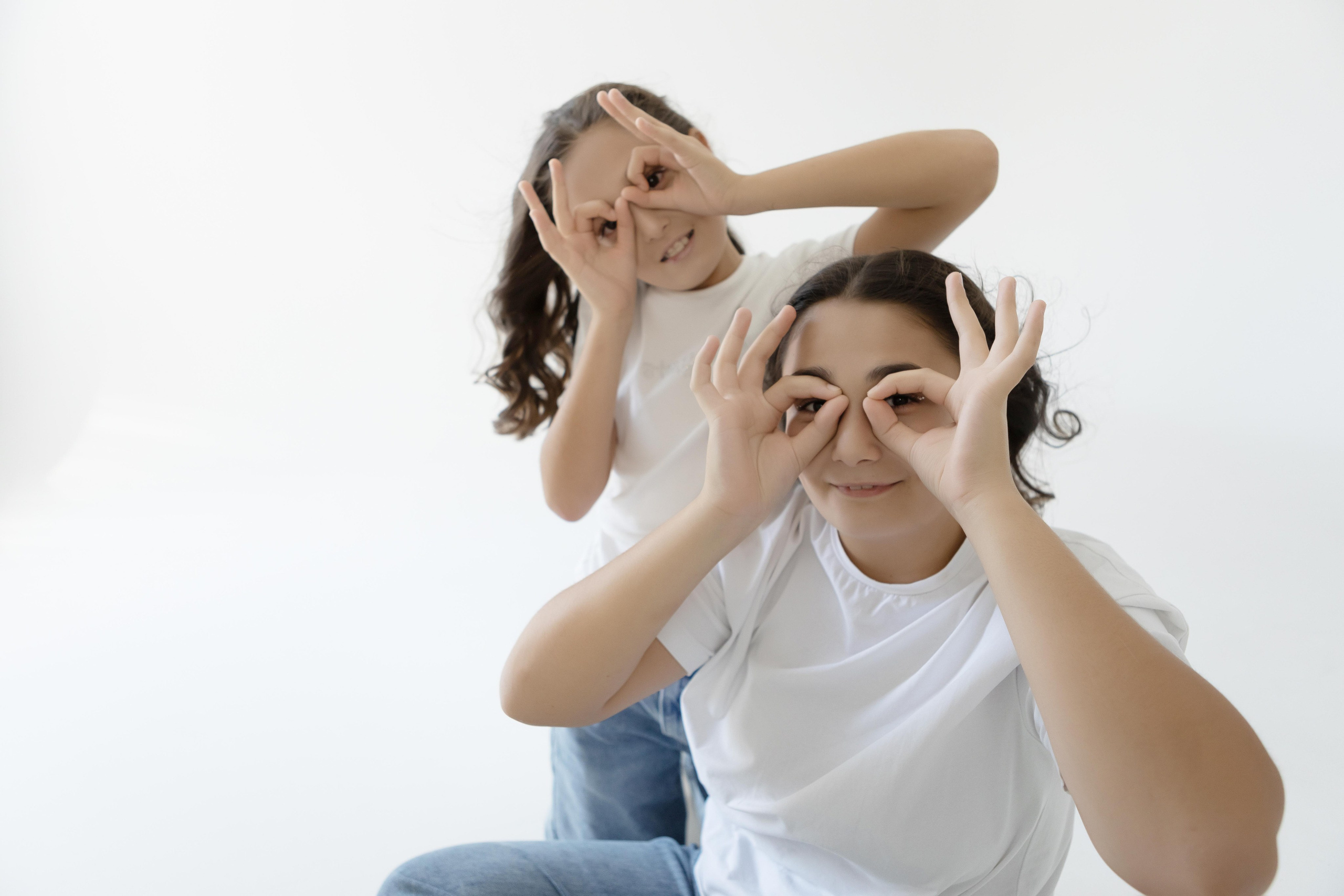 Сестры в студии. Семен Соколов