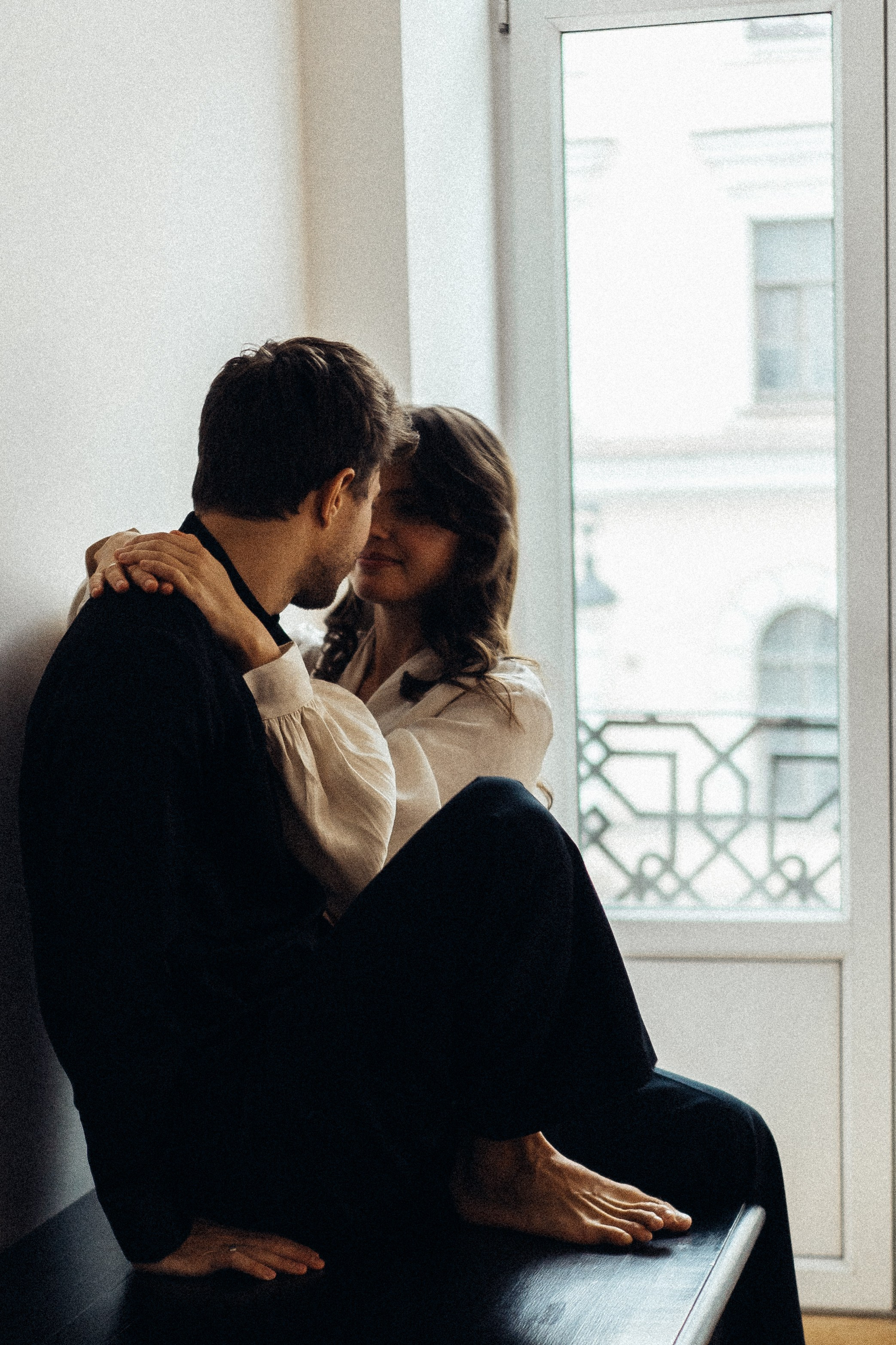 УТРО ЖЕНИХА И НЕВЕСТЫ В ПИТЕРСКОЙ КВАРТИРЕ И СЬЕМКА С СВАДЕБНЫХ ОБРАЗАХ. Профессиональный фотограф, Санкт-Петербург — Виктория Богомолова