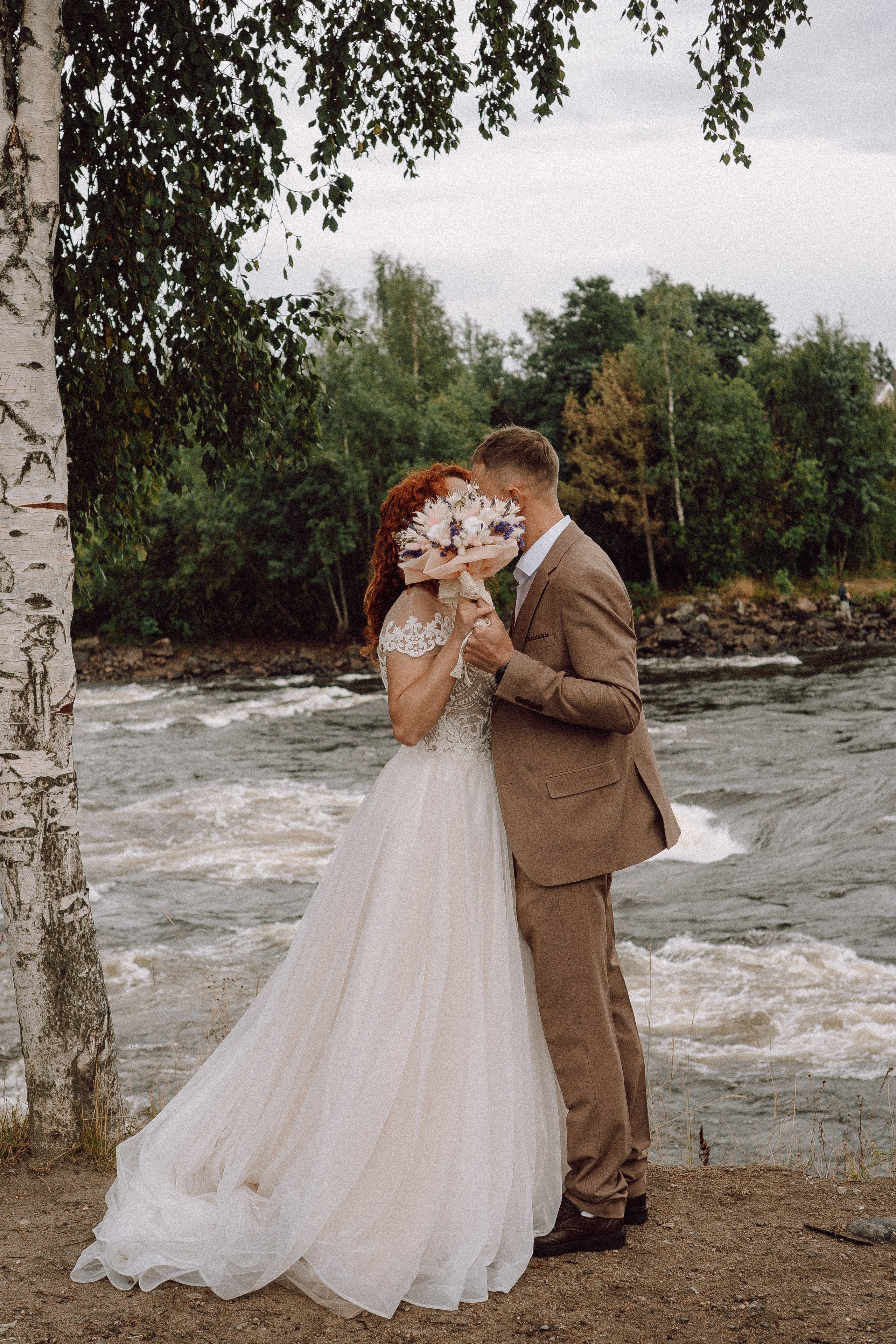 СВАДЕБНАЯ ФОТОСЕССИИЯ ПАРЫ В ГОРОДЕ ПРИОЗЕРСК В СОСНОВОМ ЛЕСУ И С ПИКАПОМ. Профессиональный фотограф, Санкт-Петербург — Виктория Богомолова