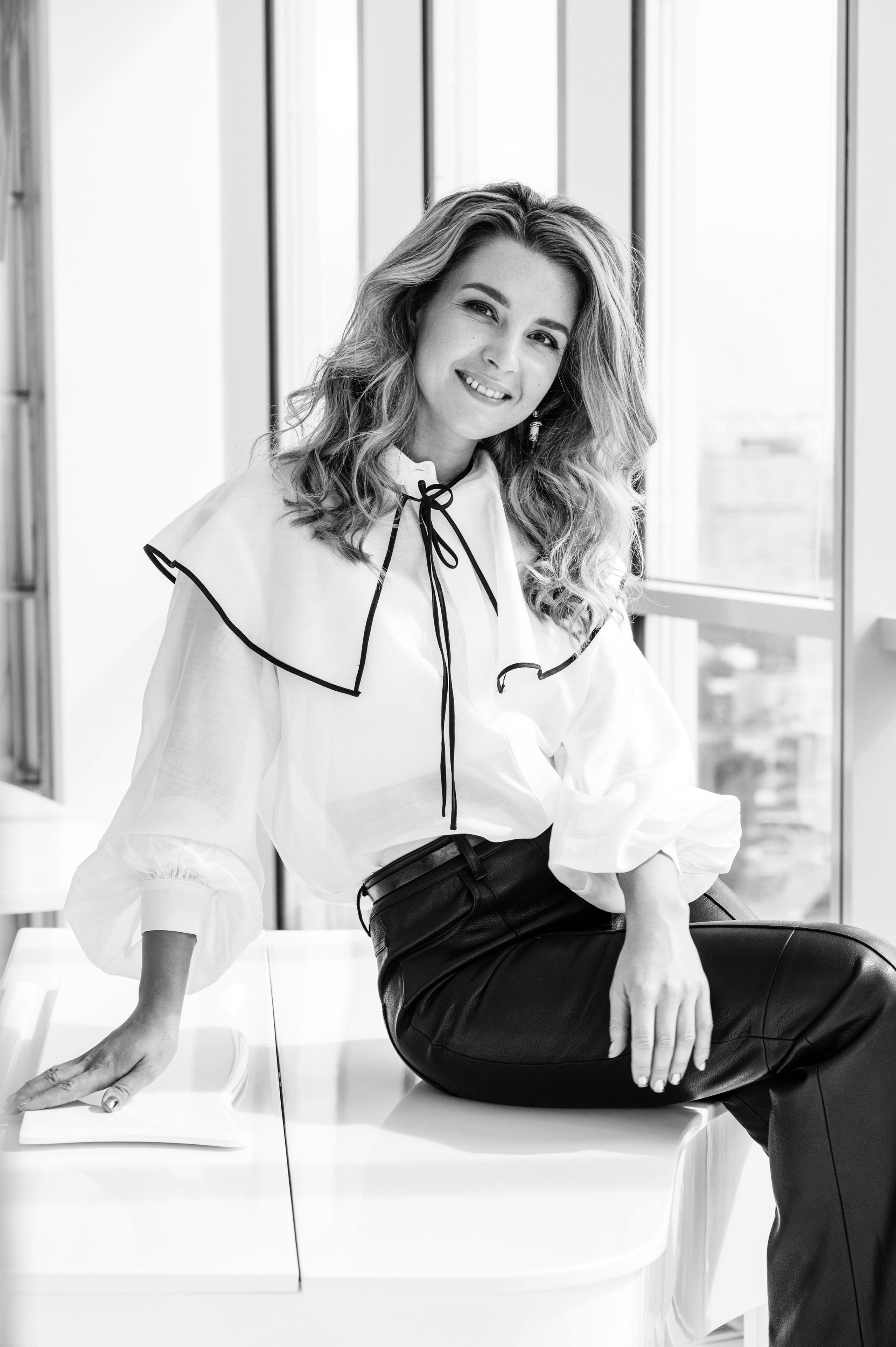 Виктория. Профессиональный фотограф беременности в СПБ. Стильные фотосессии беременности в стиле минимализм и классическая фотография