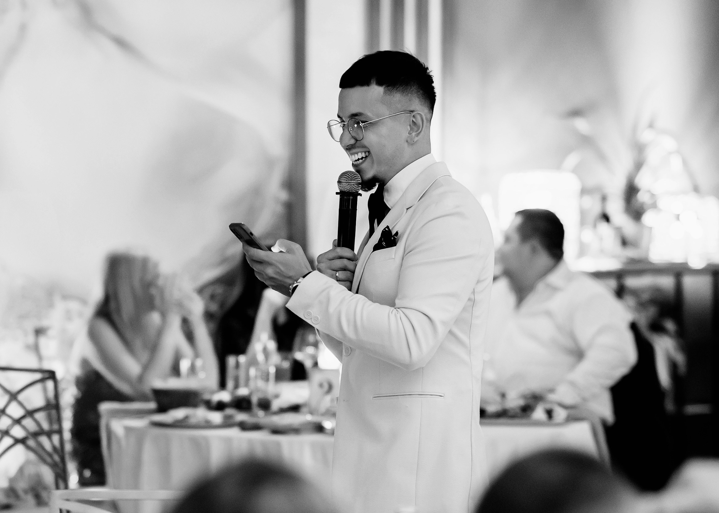 Фото. Ведущий Марк Мусин