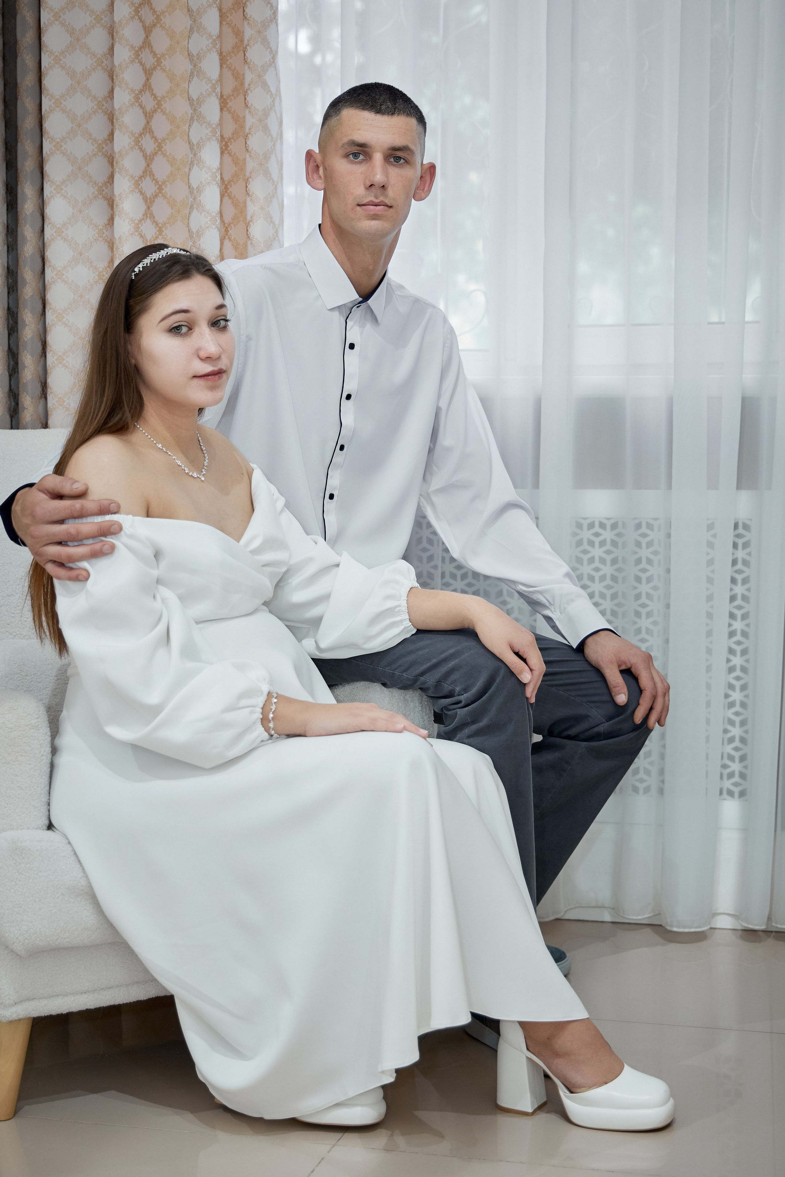 Фотосъемка в ЗАГСе, прогулка молодых, банкет