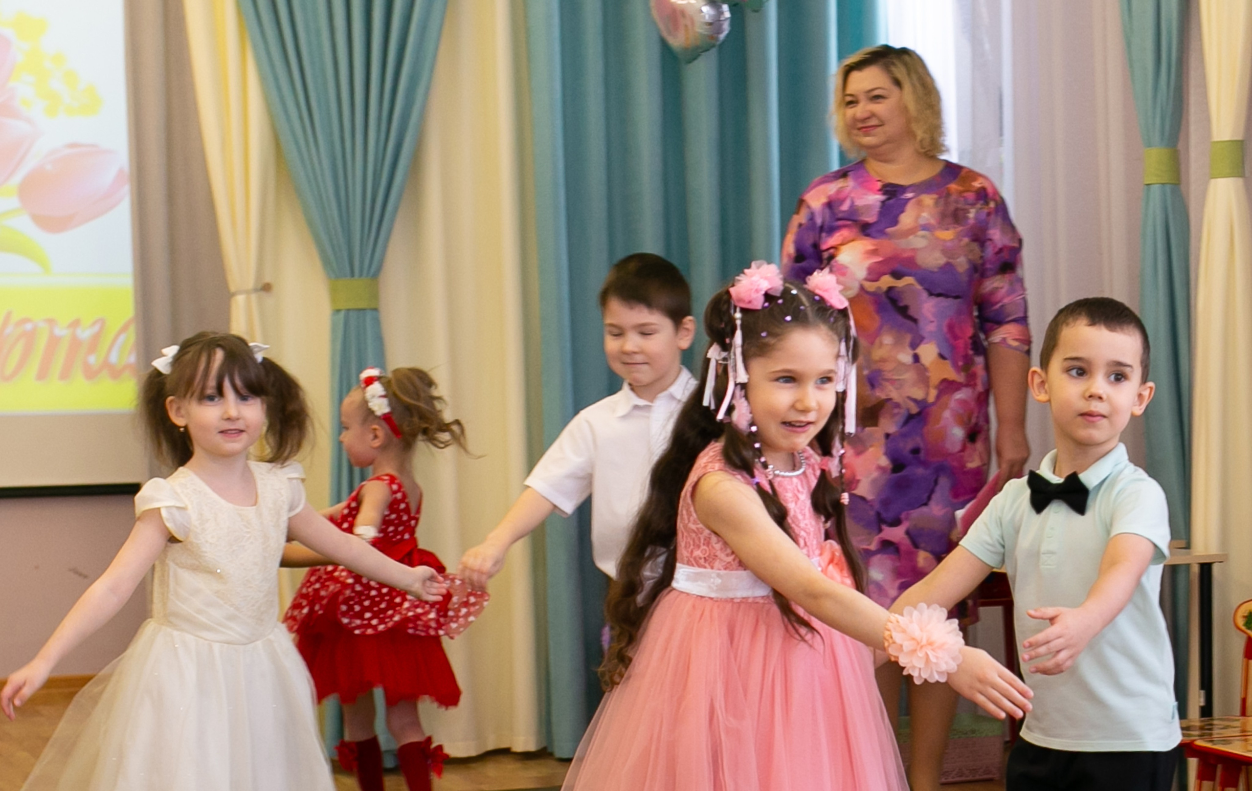 Выпускные и Утренники. Фотограф новорожденных и семейный фотограф НСО г. Бердск Марина Львова