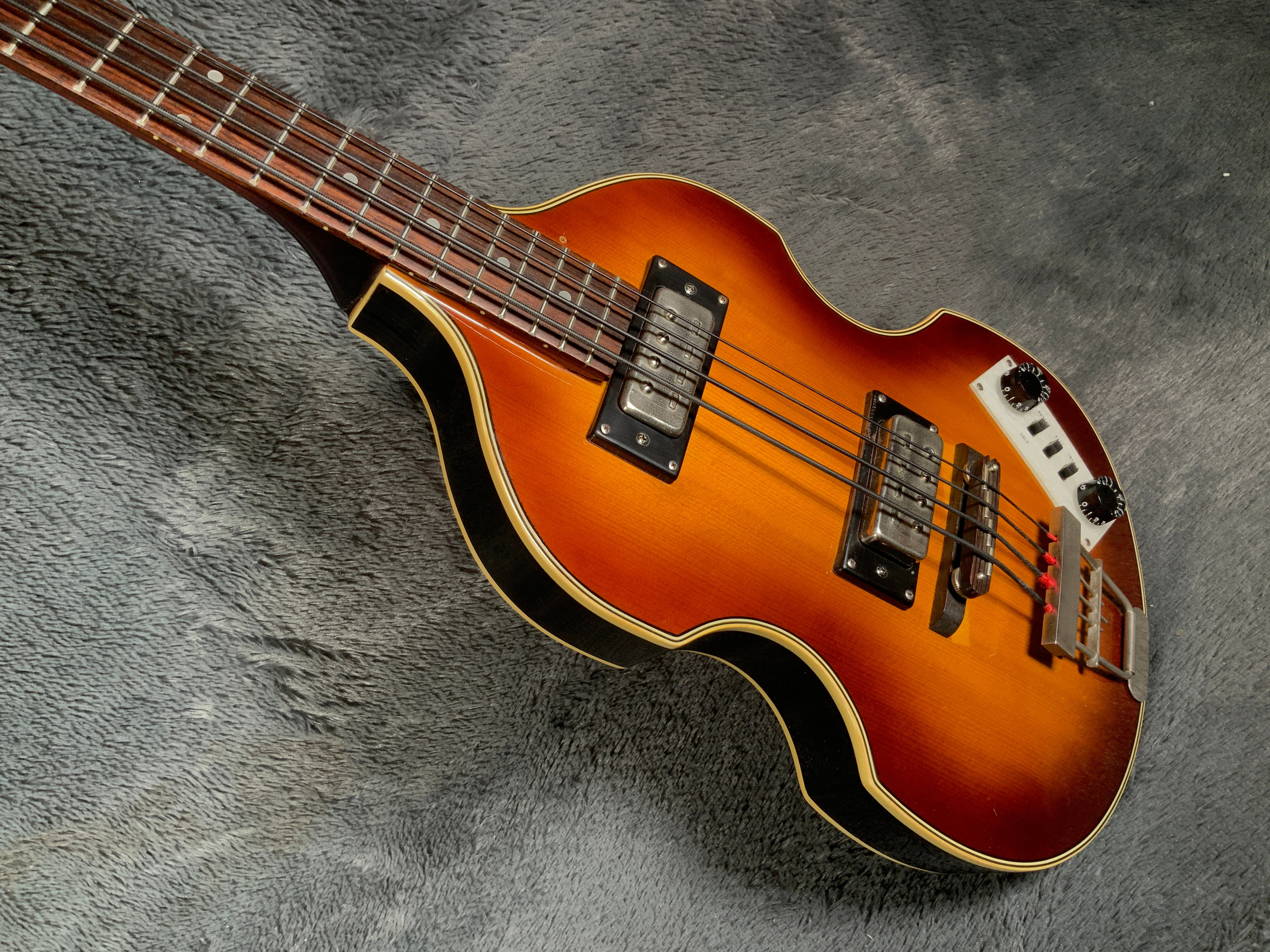 Norwegian Wood Vaio Bass