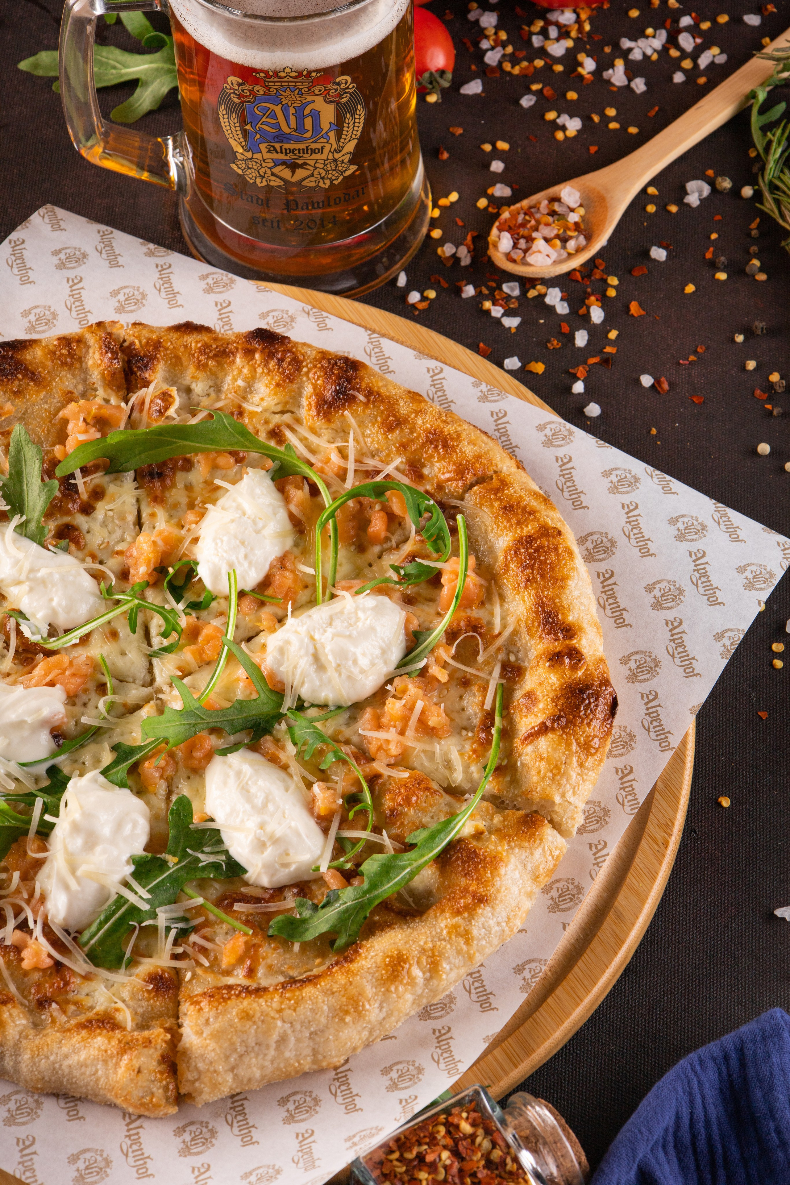 Фотографии пиццы в Астане. Рекламный фуд фотограф и видеограф в Астане Алина Лысенко