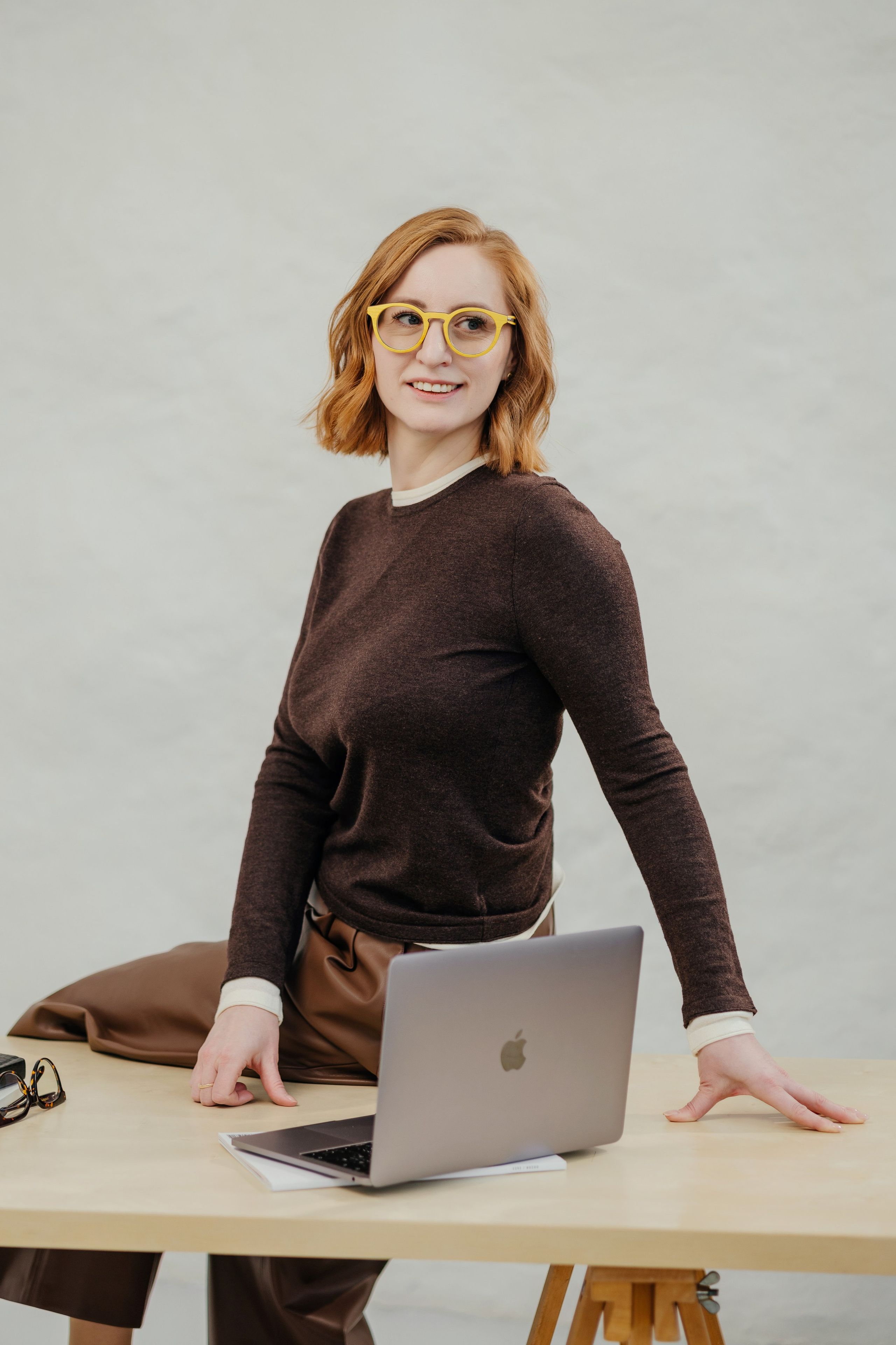 Контент съемка для бизнеса: «Салон оптики Культура зрения». Фотограф для бизнеса Константин Брусницын в Екатеринбурге