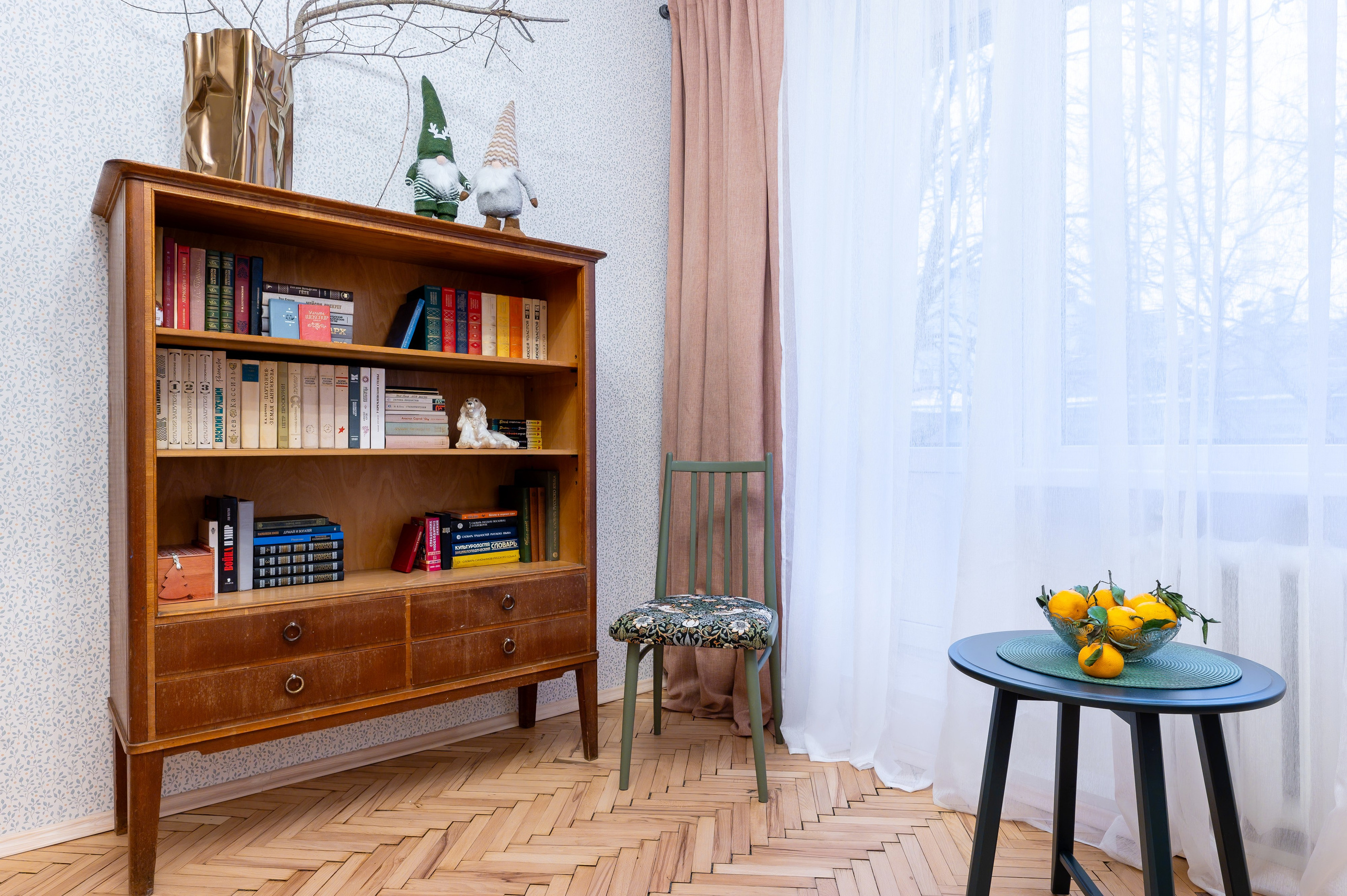 Квартира для суточной аренды на Казанской улице. Интерьерный фотограф. Фото- видеосъемка недвижимости Санкт-Петербург