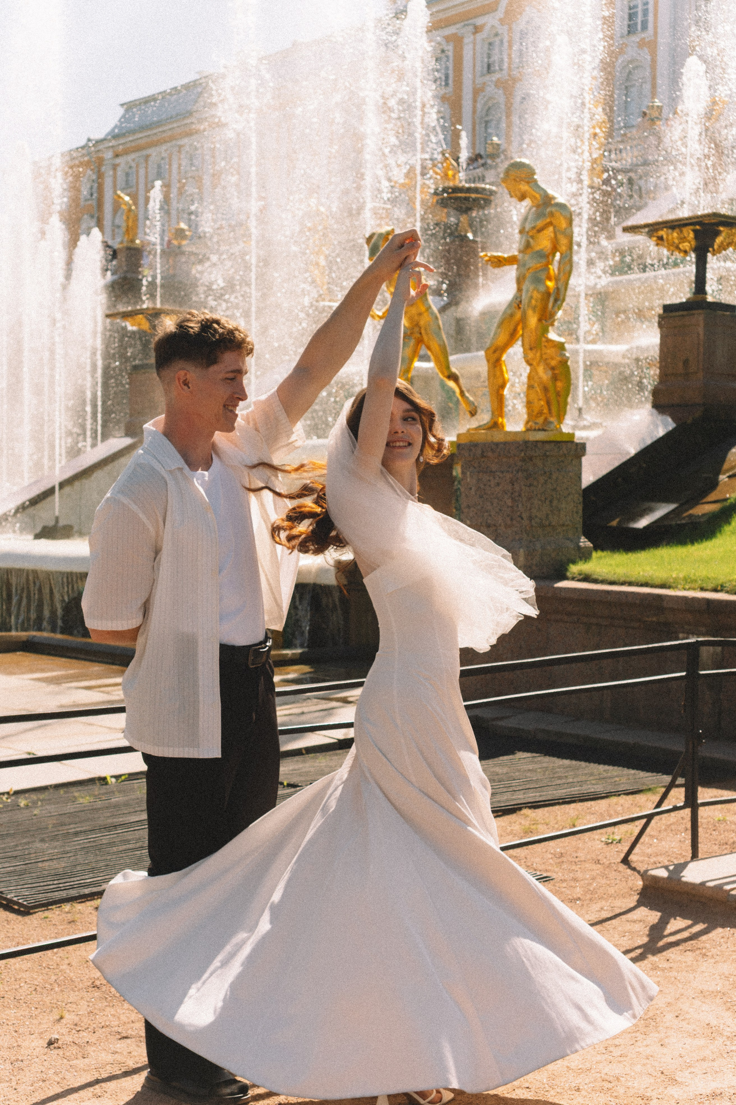 СВАДЕБНАЯ СЬЕМКА В ПЕТЕРГОФЕ И СЬЕМКА РЕПОРТАЖА В ЗАГСЕ ПЕТЕРГОФА. Профессиональный фотограф, Санкт-Петербург — Виктория Богомолова