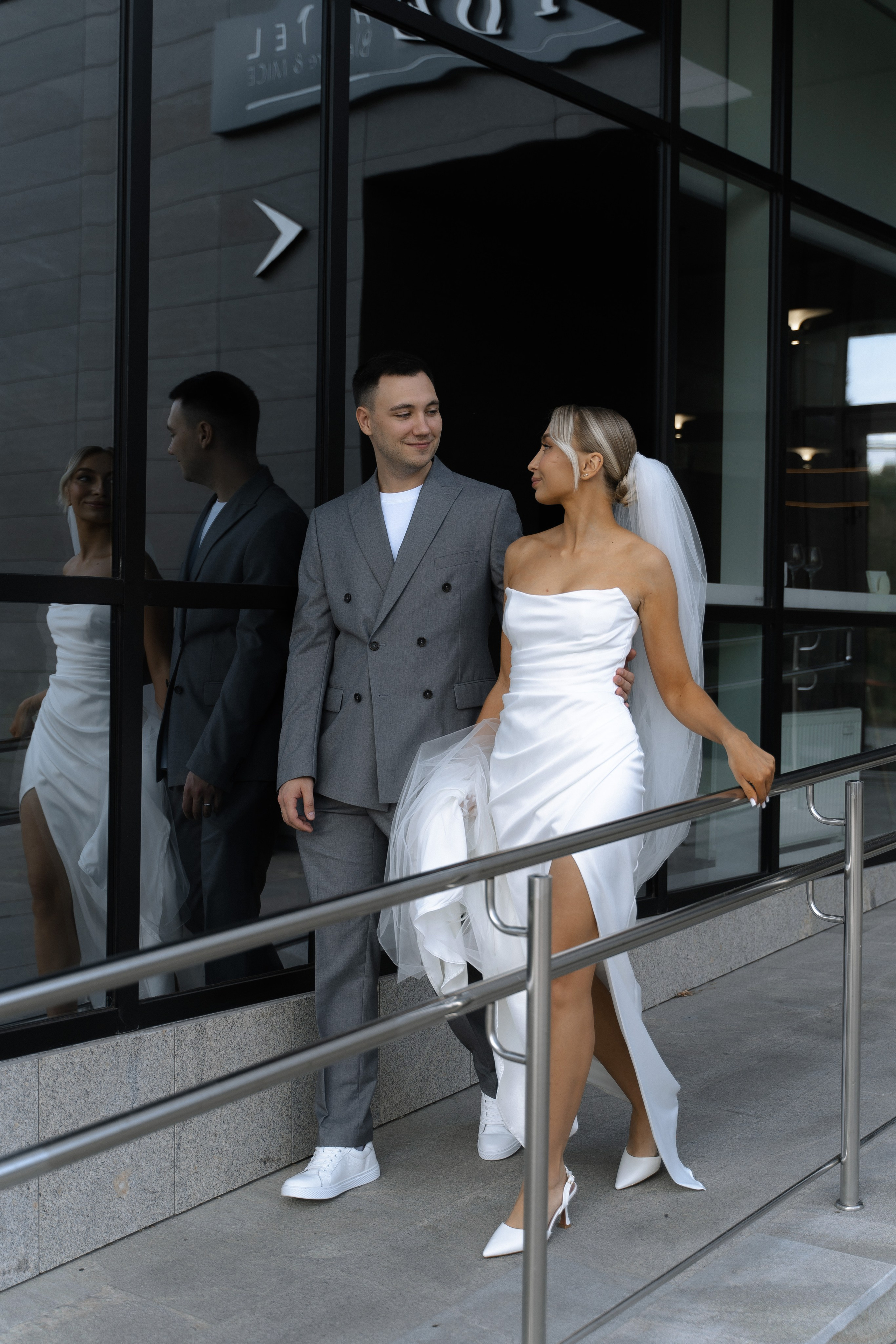 Денис и Виолетта. Свадебный фотограф Анастасия Хабарова в Новоуральске и Екатеринбурге