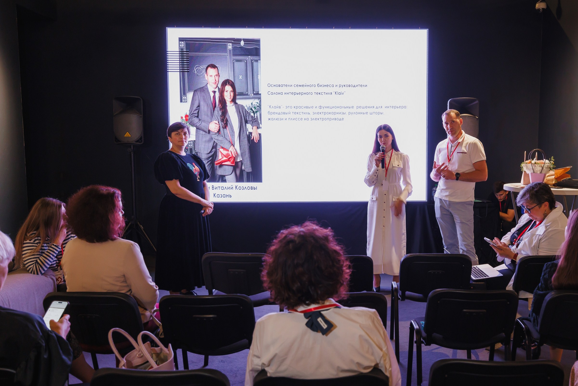 Фотоочёт работы интерьерной выставки «Русский дом». Фотограф на выставку в Москве