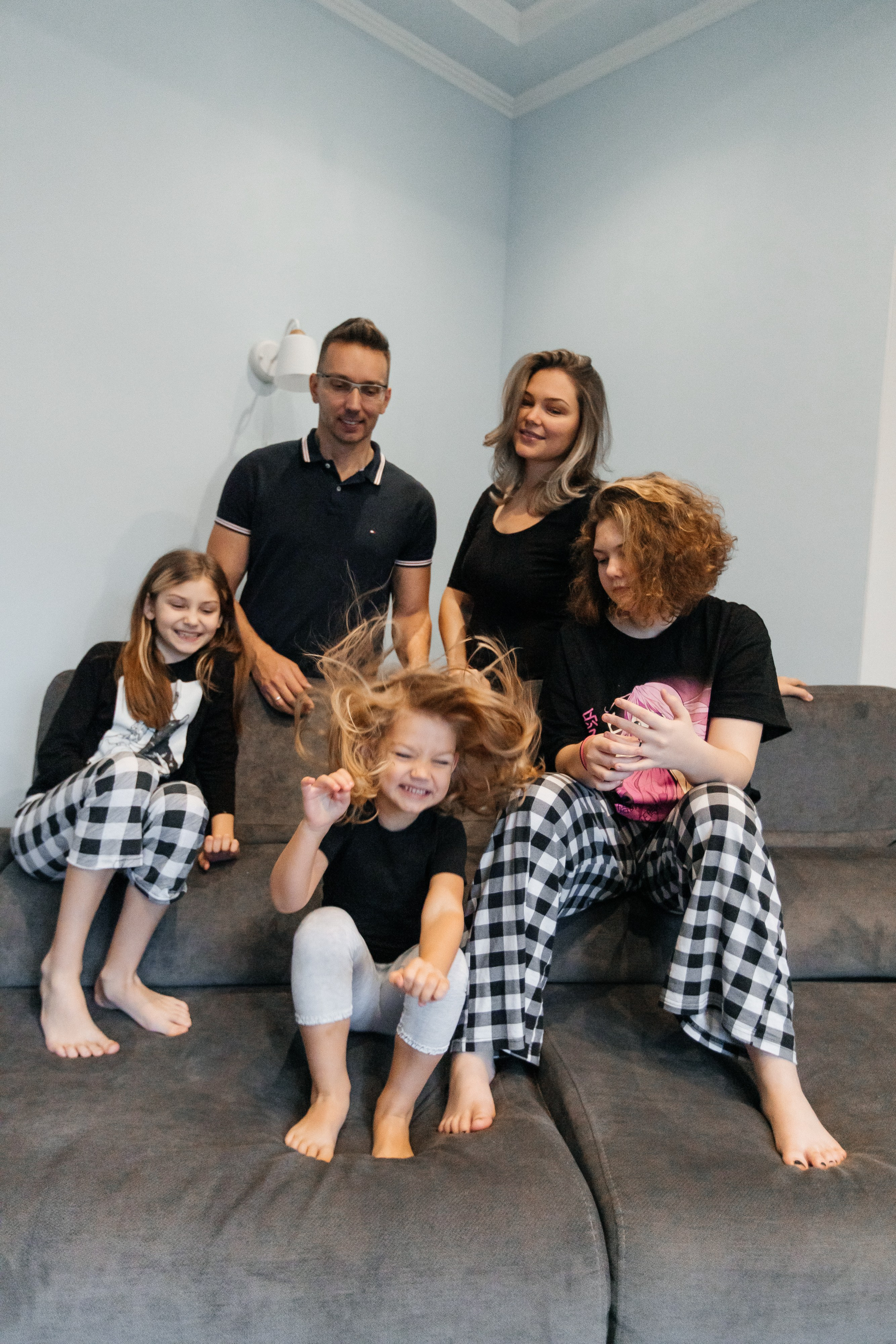 Игорь, Лера, Миля, Ксюша и Аня. Фотограф Таганрог Любимая Надя