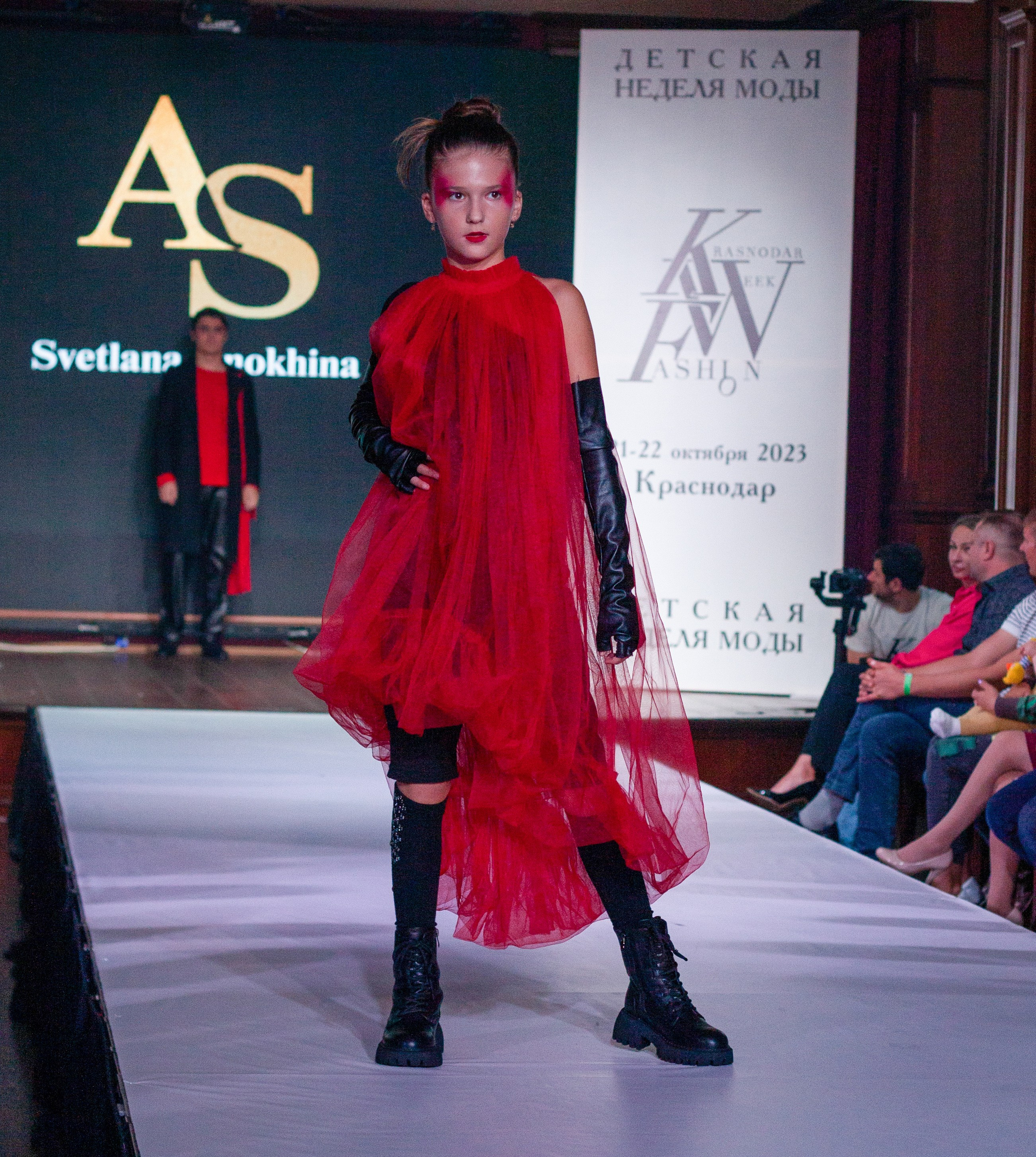 Krasnodar Fashion Week. Kids. Фотограф