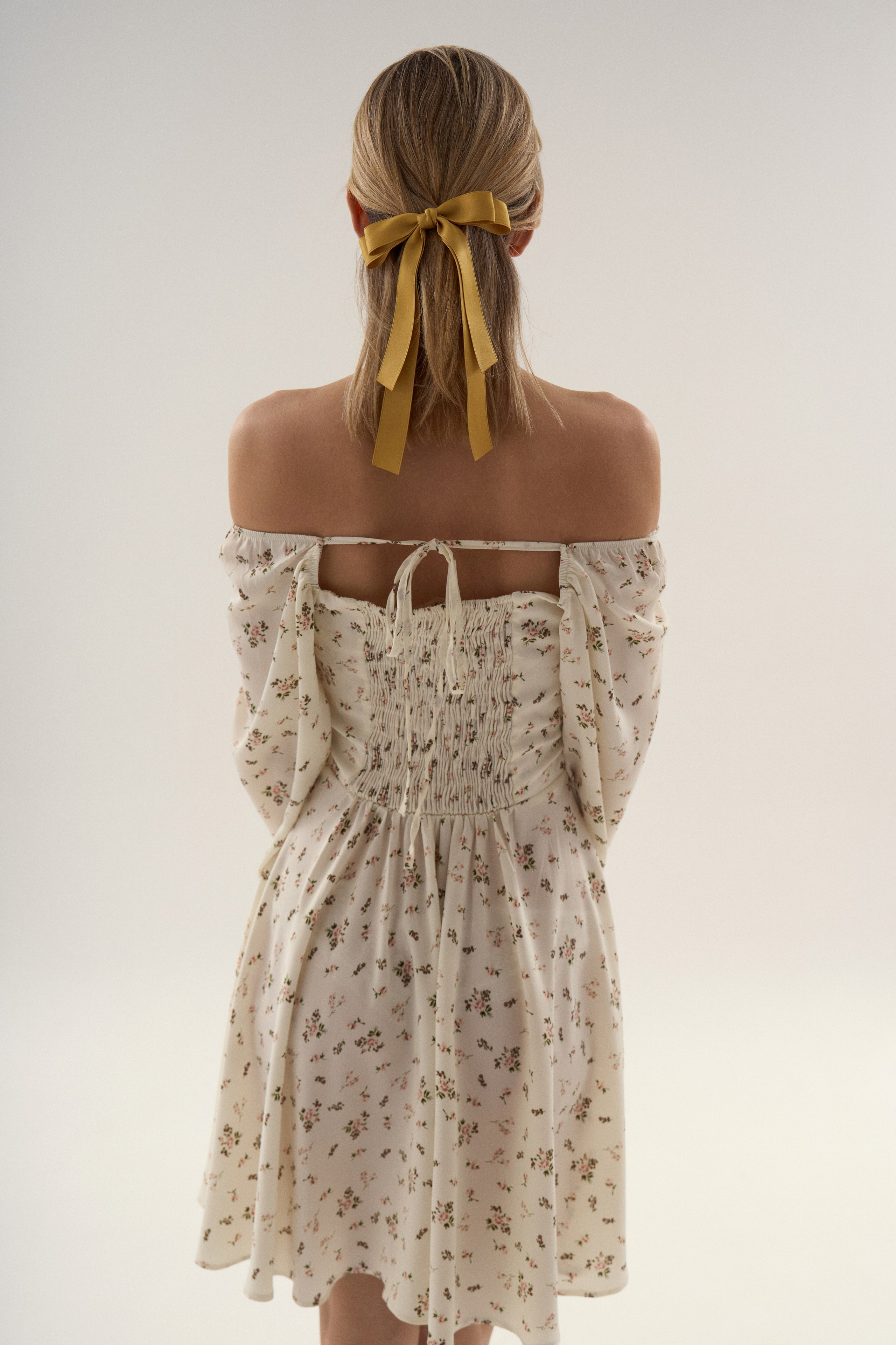 Съемочный гардероб женский. Content Studio фотостудия