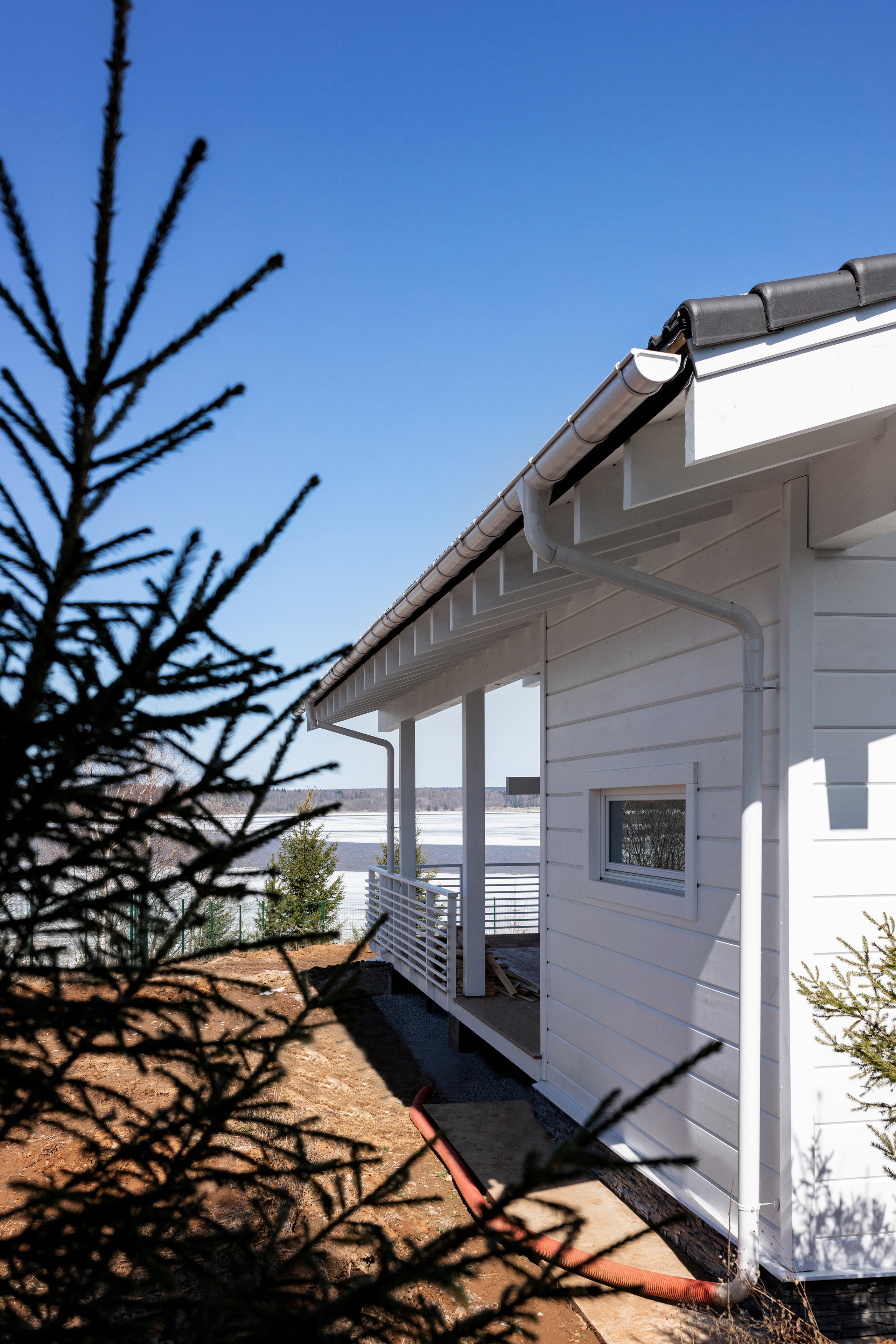 Коттеджный посёлок «Золотая рыбка». Съёмка строящейся недвижимости. Апрель 2022. Фотограф Пермь. Свадьбы. Семья и дети, школа, д. сад. Фотокниги